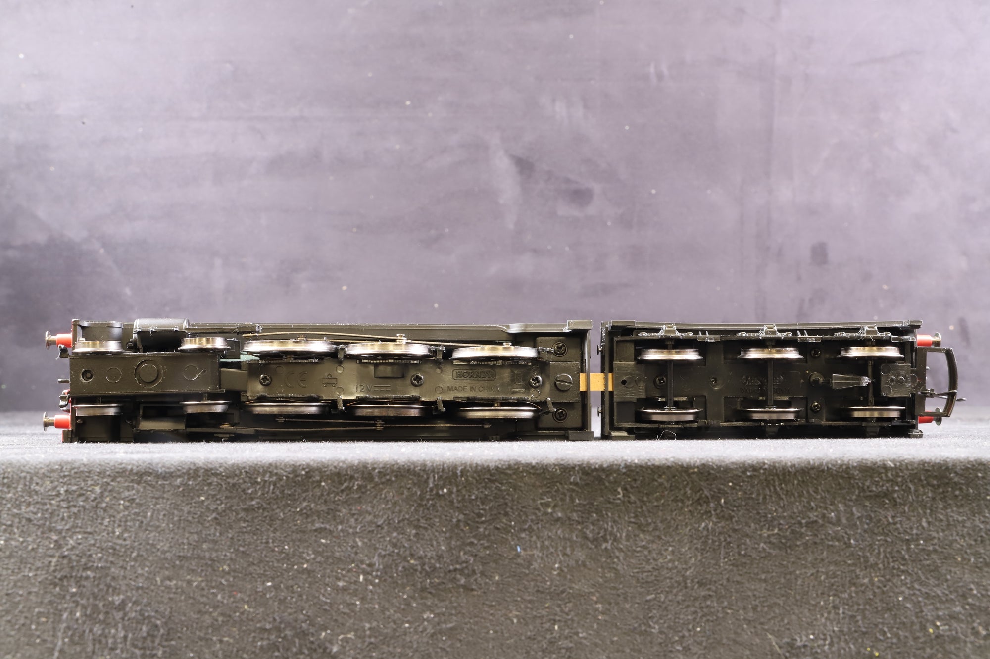 Hornby Railroad OO R2937 County Class 'County Of Cornwall' '1006' GWR Green