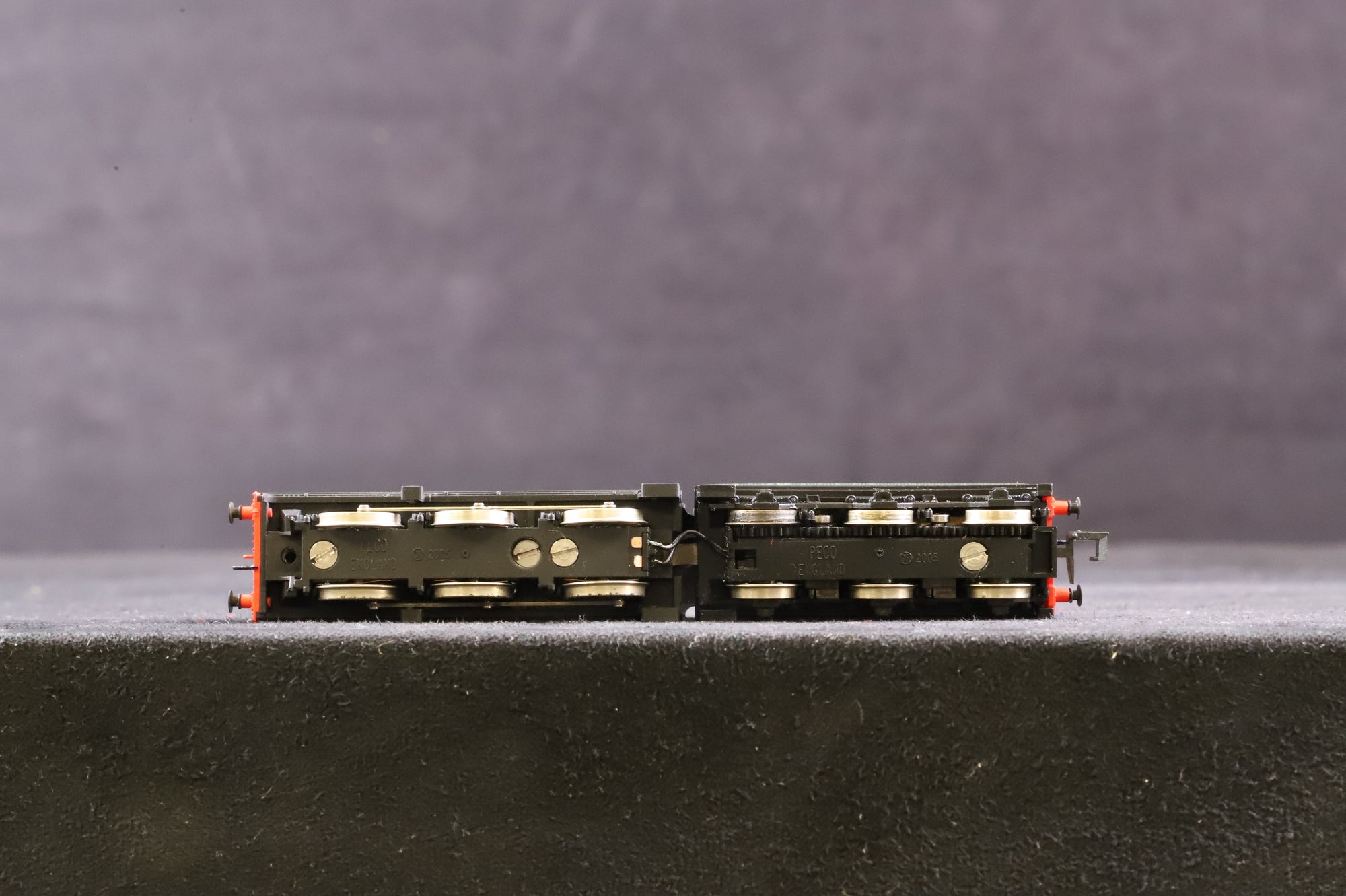 Peco N Gauge NL-24 Collett Goods Class 2238 in GWR Green