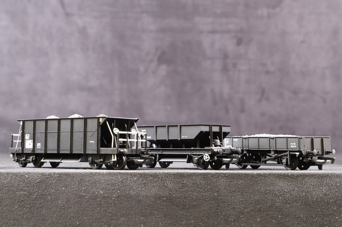 Cambrian Kit Built OO Mixed Rake Of 9 Wagons