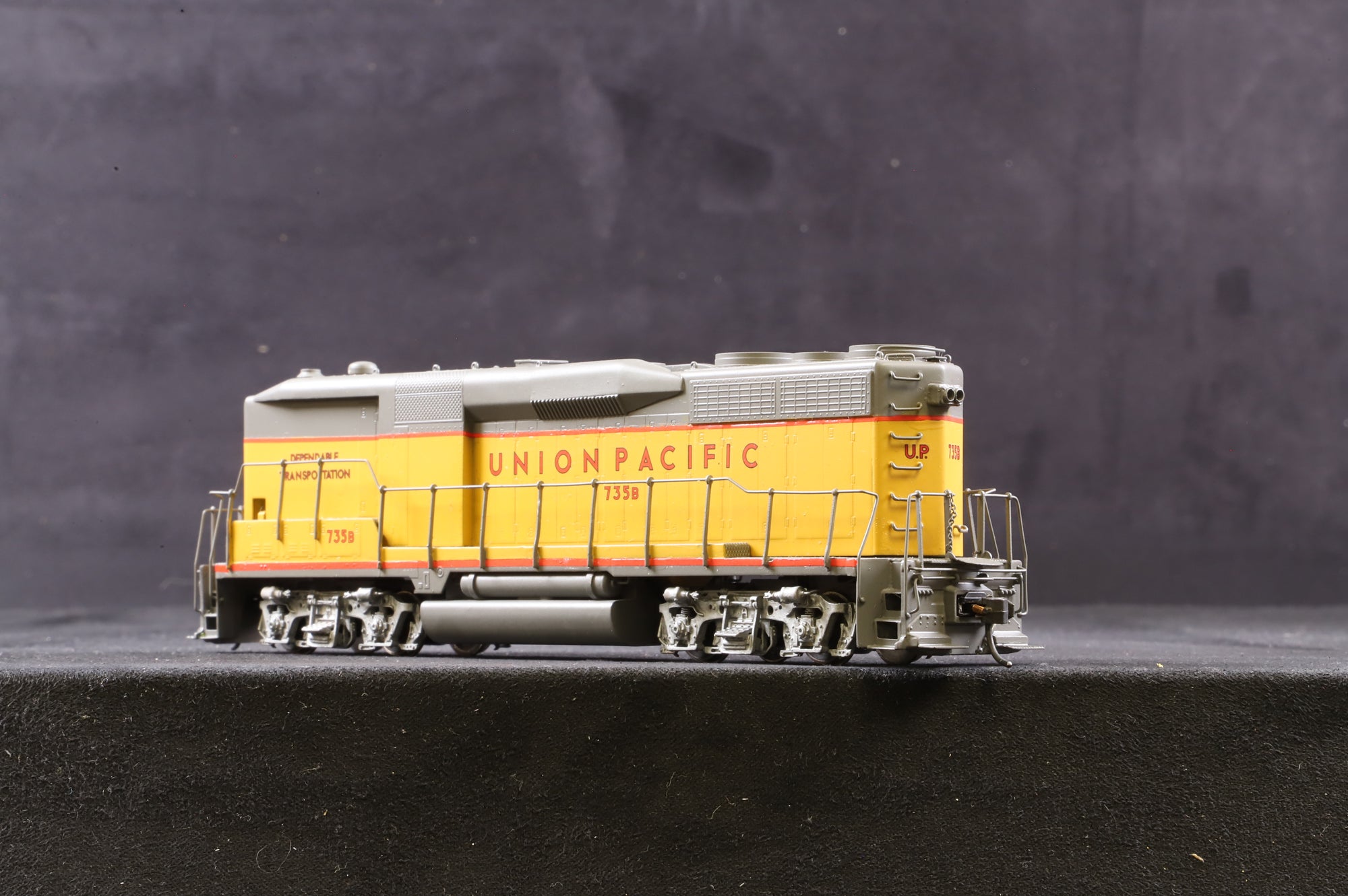 Overland Models / Ajin HO Brass GP30 A & B Unit 'Union Pacific'