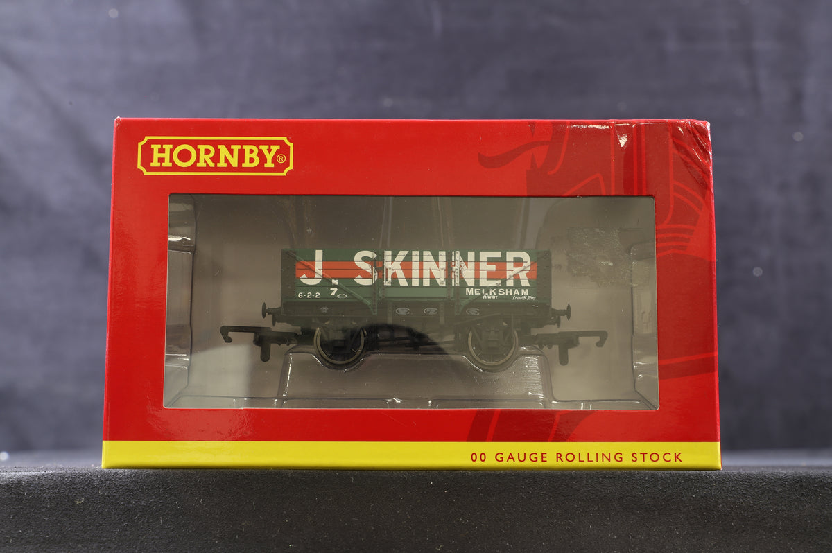 Hornby OO Rake Of 4 5/7 Plank Private Owner Wagons Inc. R6661, R6666 &amp; R6757