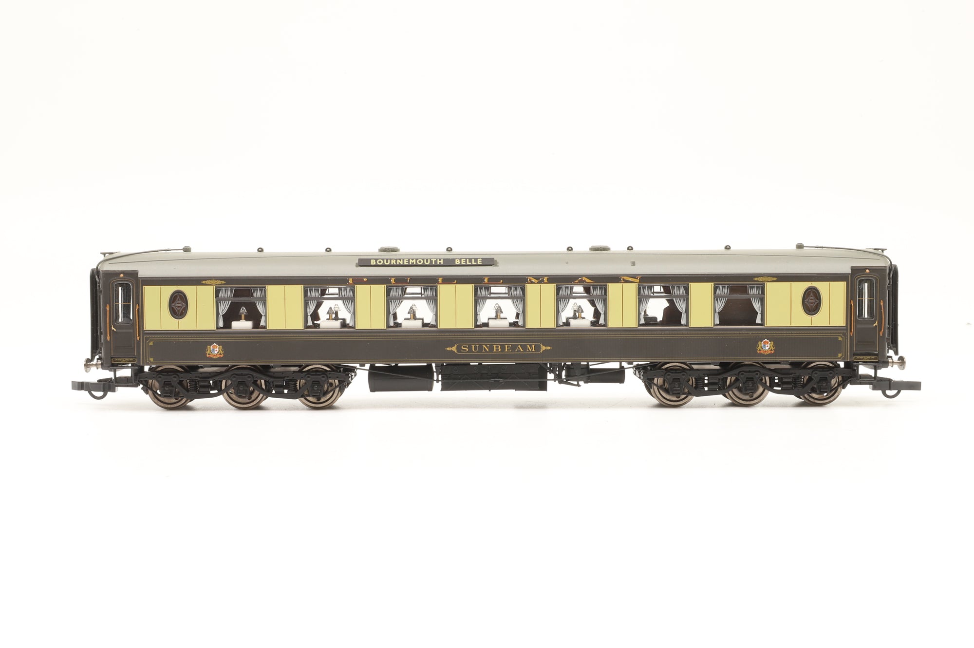 Hornby OO Rake of 3 Bournemouth Belle Pullman Cars