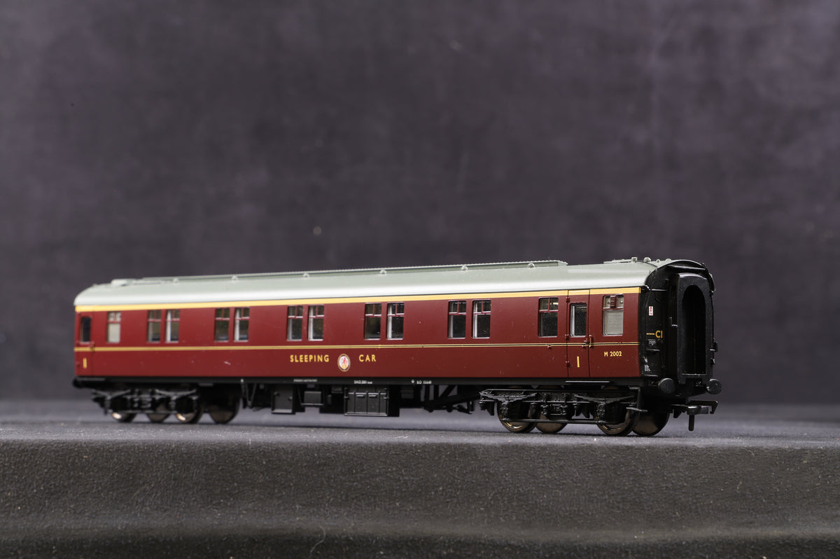 Bachmann OO Rake of 2 Mk1 Sleeper Coaches