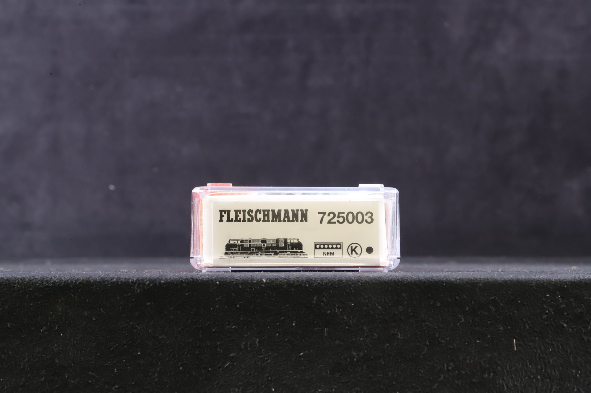 Fleischmann N 725003 Diesel  Locomotive  BR 221 EGP