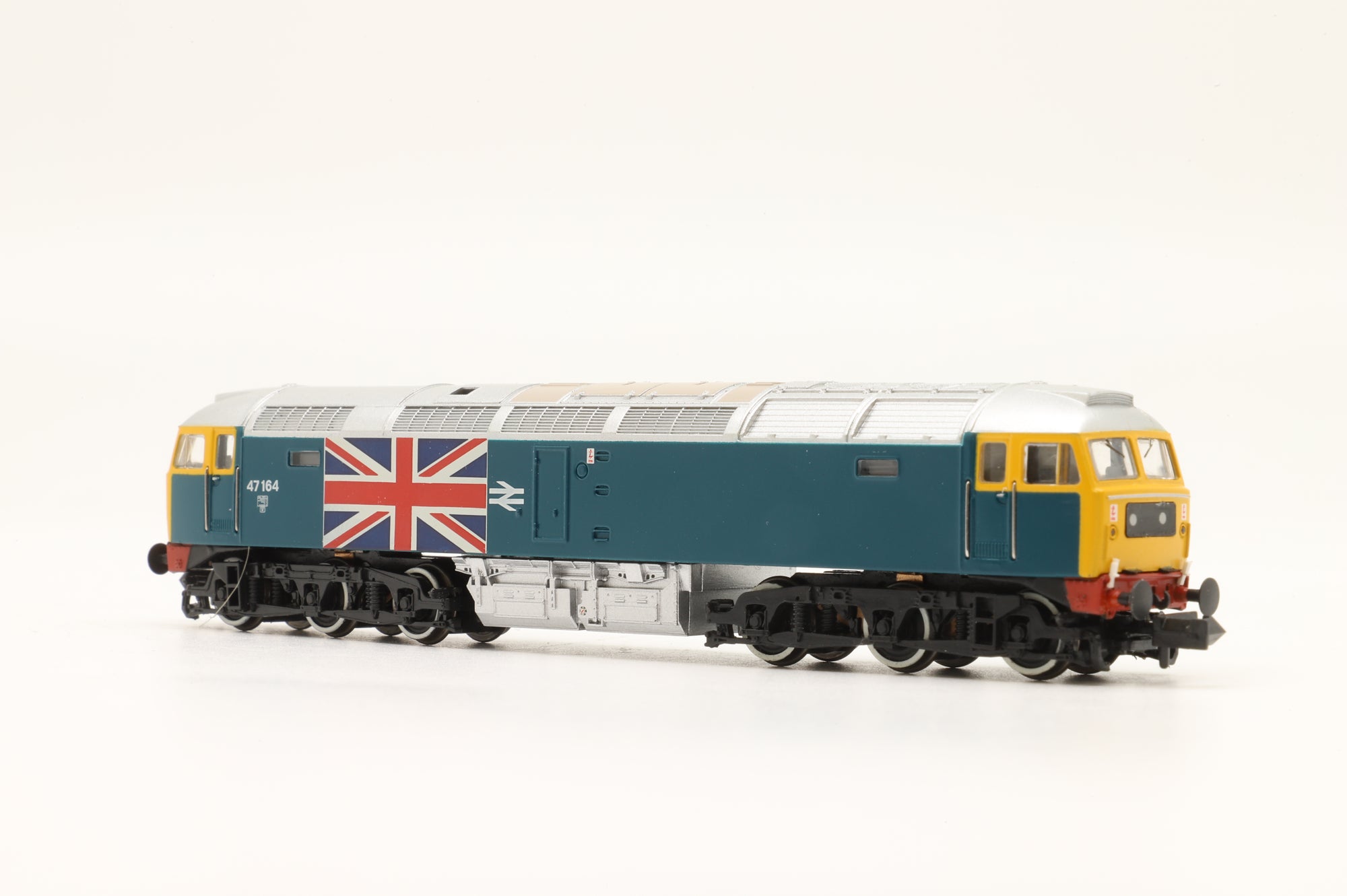 Graham Farish N 370-2014 Silver Anniversary Set Class 5P Jubilee '45552' & Class 47 '47164'