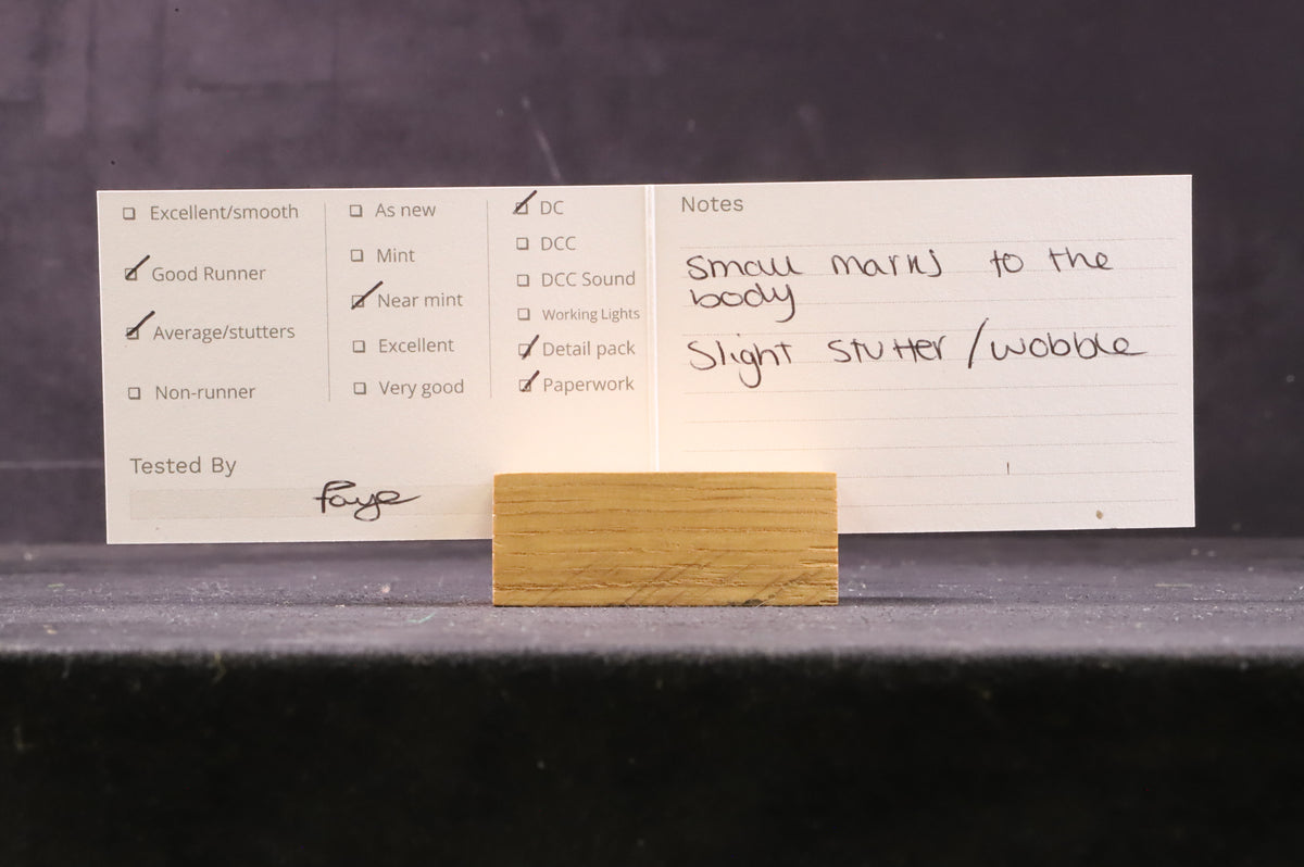 Hornby OO R3835 Class A2/3 60523 &#39;Sun Castle&#39; in Lined BR Green w/ Late Crests