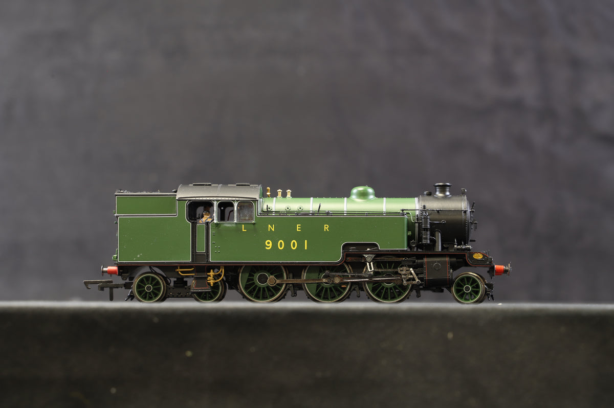 Hornby OO R2912 LNER 2-6-4T Thompson L1 &#39;9001&#39; LNER Apple Green