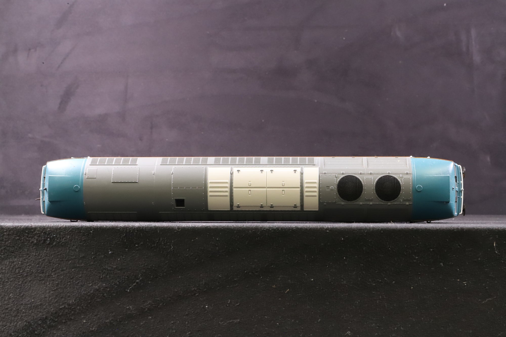 Heljan OO 4799 Class 47/8 47853/D1733 in Heritage XP64 Blue Livery