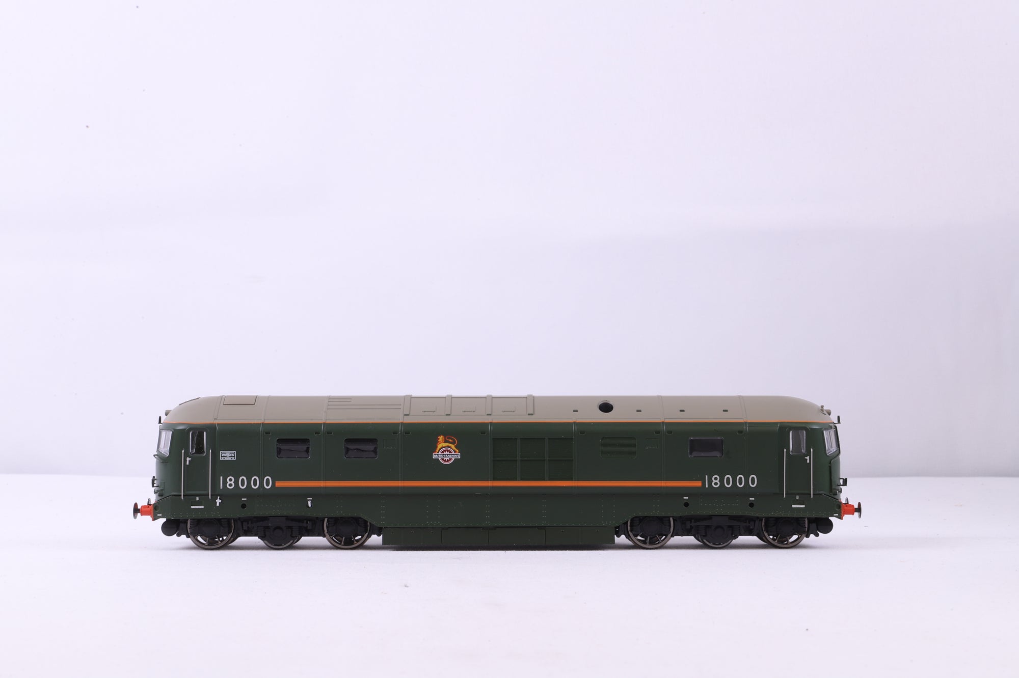 Heljan/Rails OO 1801 BR Gas Turbine Prototype 18000 in Early Crest Green