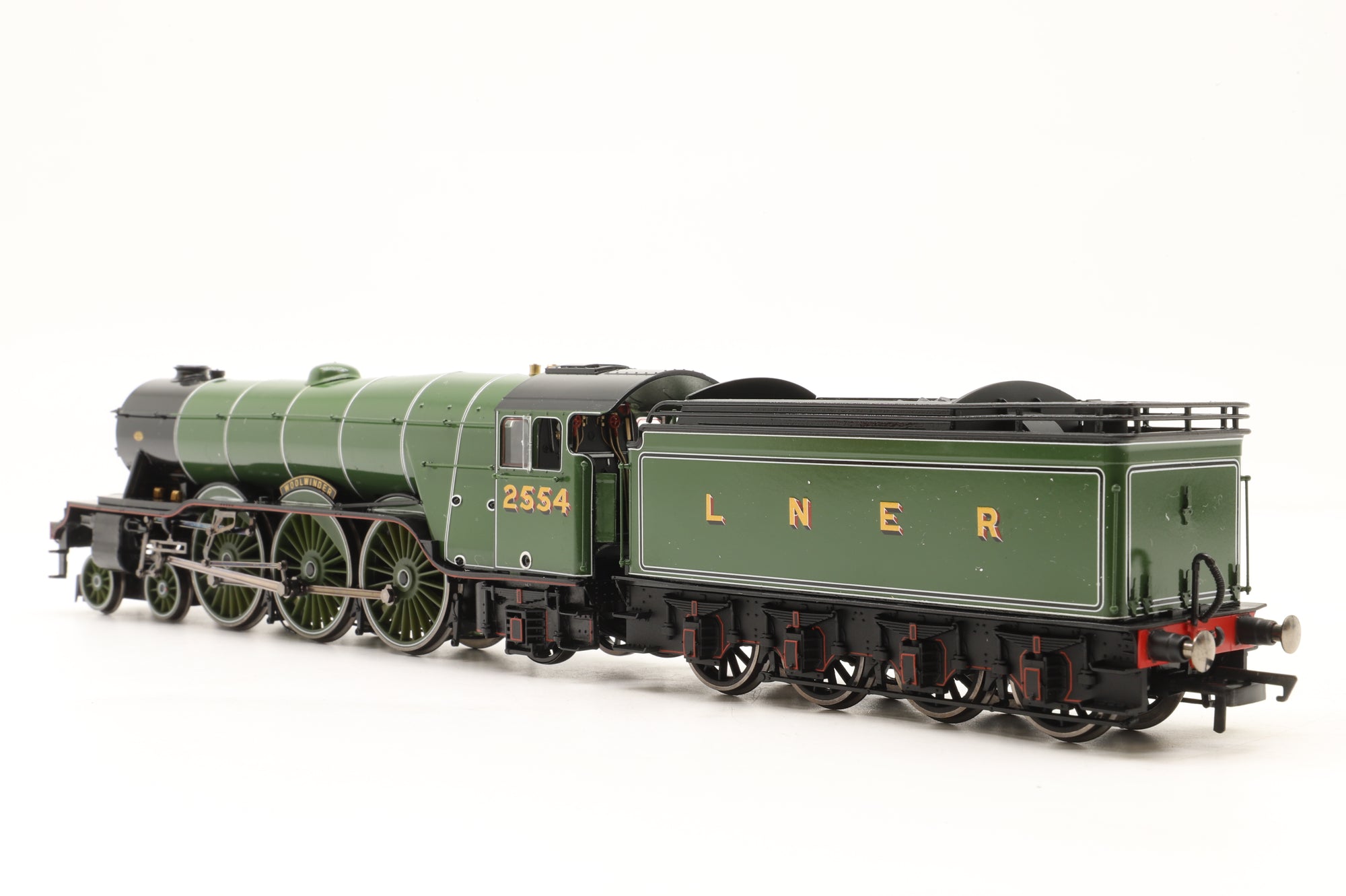 Hornby OO R3439 Class A1 '2554' 'Woolwinder' LNER Apple Green