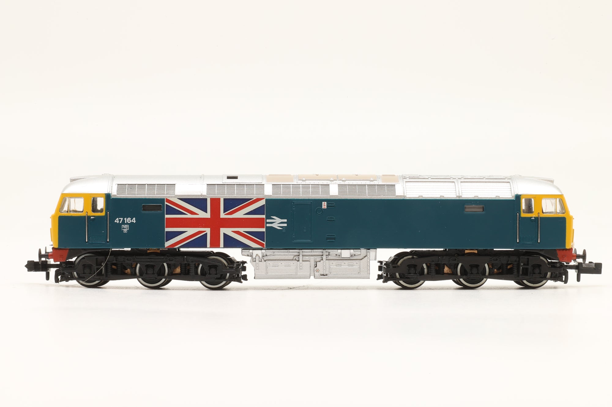 Graham Farish N 370-2014 Silver Anniversary Set Class 5P Jubilee '45552' & Class 47 '47164'