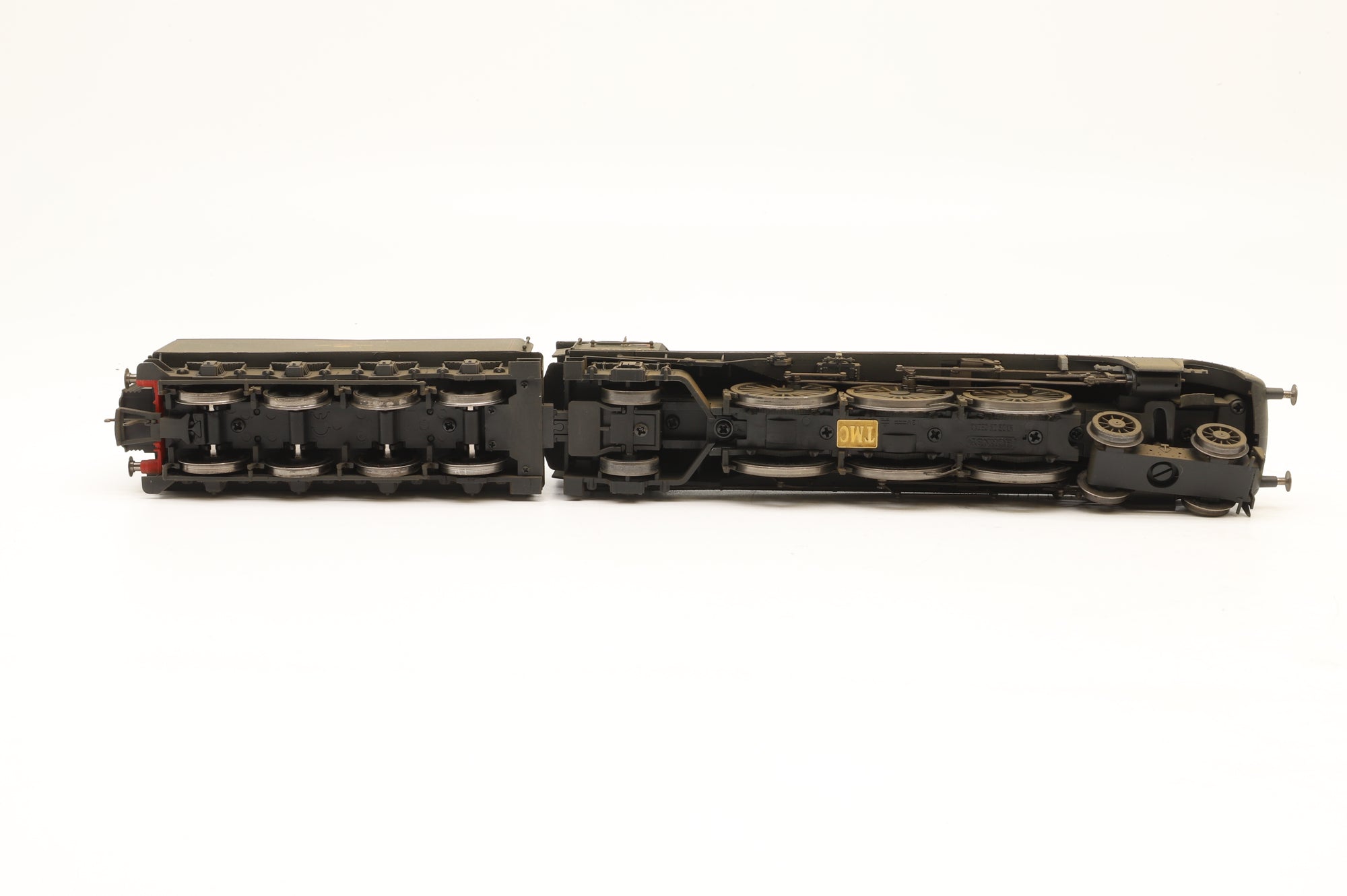 Hornby OO R3994 Class A4 60030 'Golden Fleece' in Lined BR Green w/ Late Crests – TMC Weathered