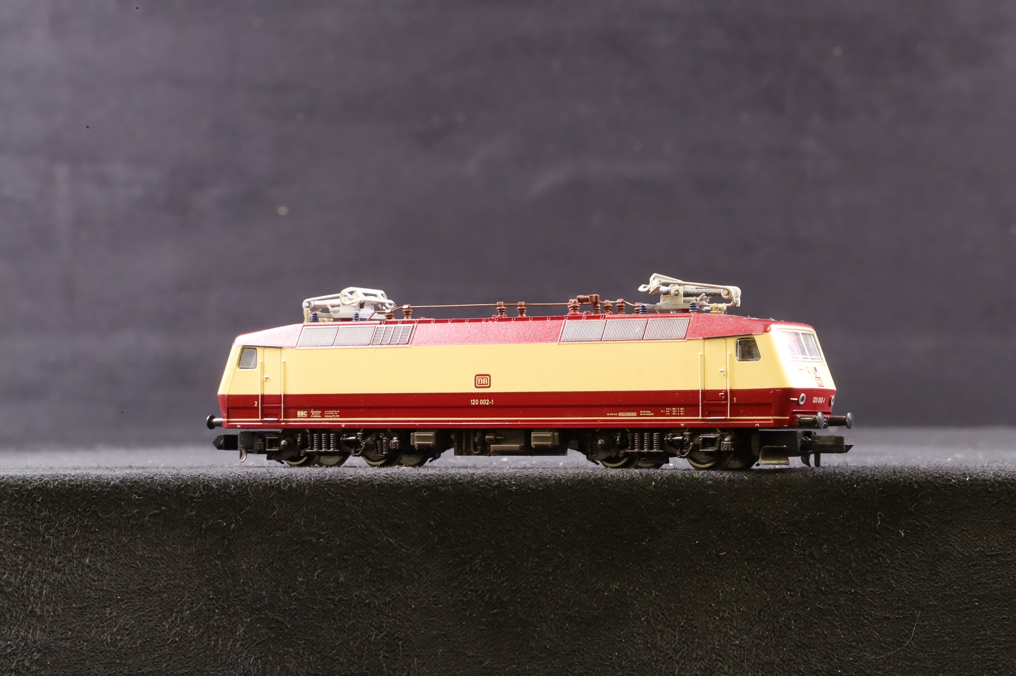 Fleischmann N 7351 Class BR 120 002-1 DB