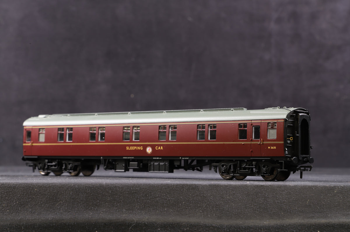 Bachmann OO Rake of 2 Mk1 Sleeper Coaches