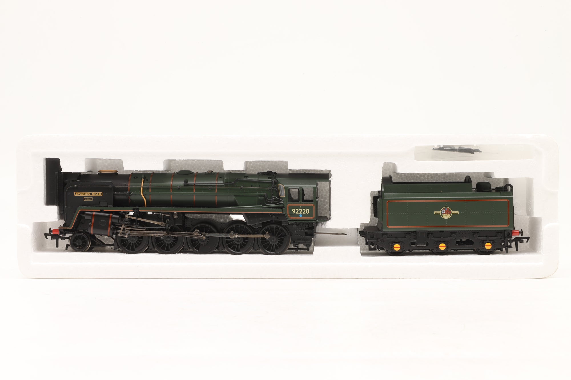 Bachmann OO 32-850 Class 9F 92220 'Evening Star' in BR Green L/C