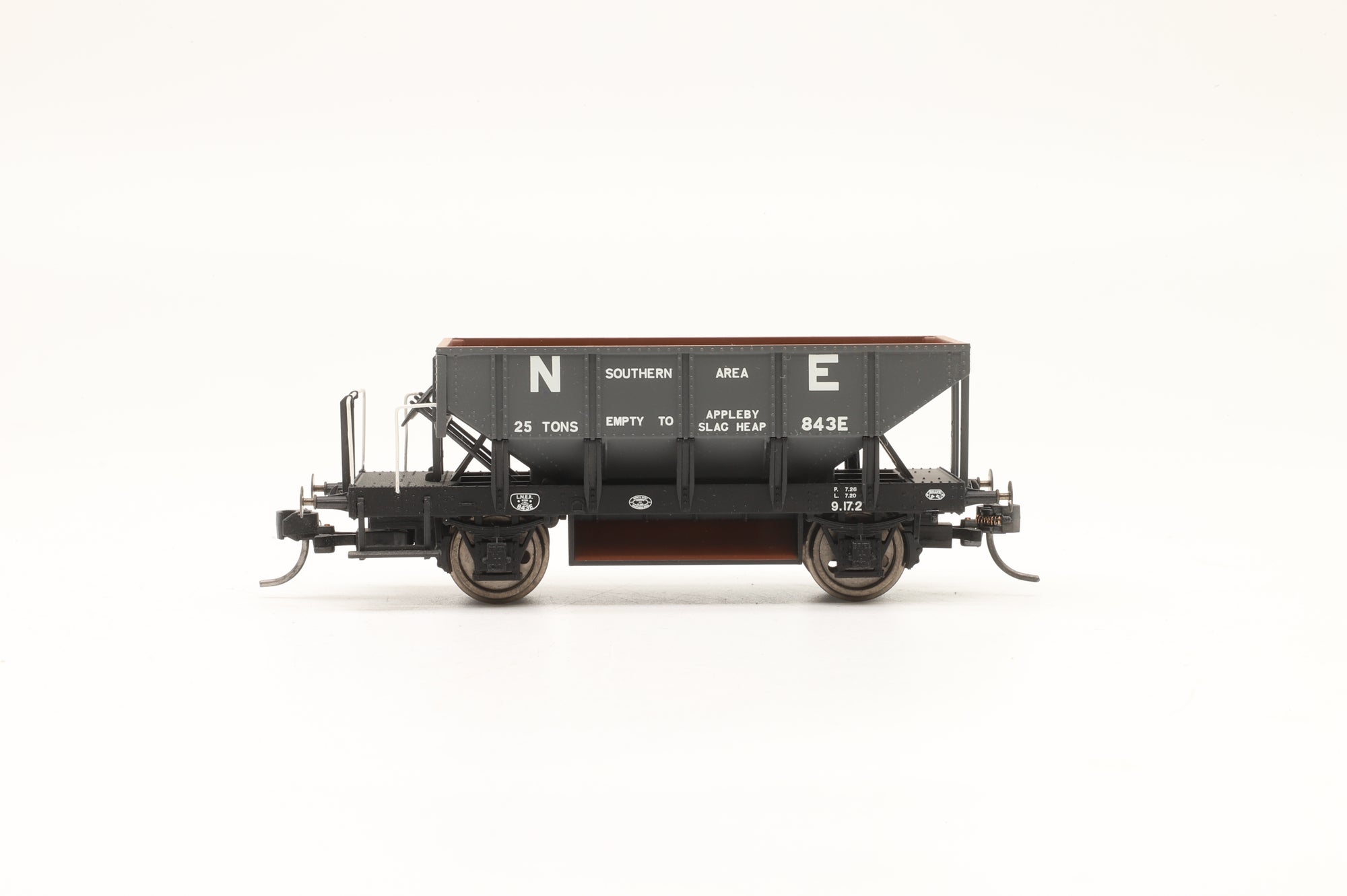 Hornby OO Rake of 12 Trout Ballast Hopper Wagons