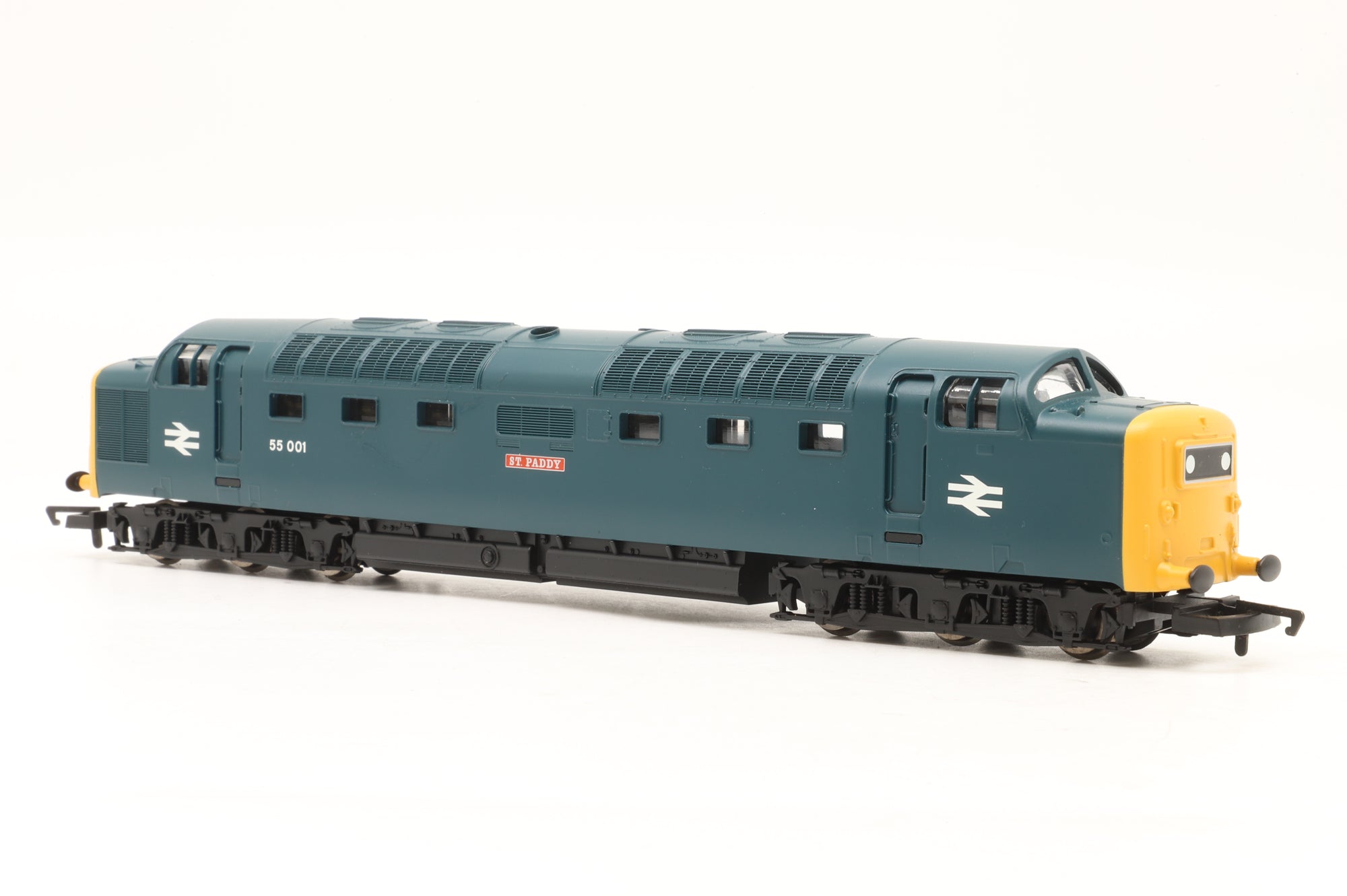 Hornby OO R2879 Class 55 Deltic 55001 'St Paddy' in BR Blue