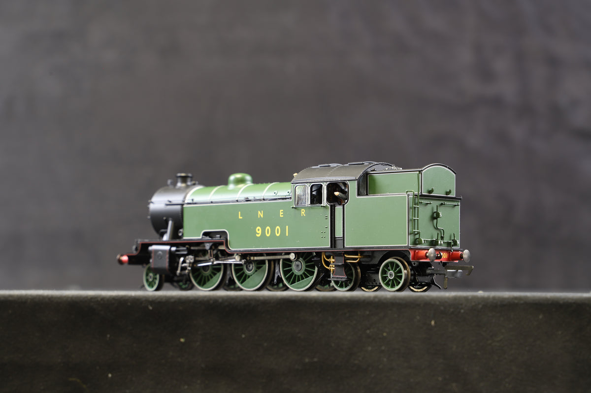 Hornby OO R2912 LNER 2-6-4T Thompson L1 &#39;9001&#39; LNER Apple Green