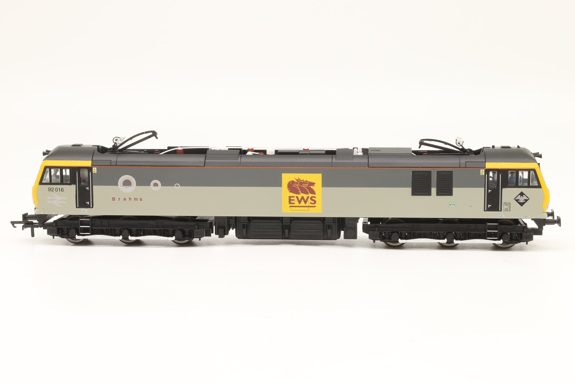 Hornby OO R3480 Class 92 '92016' 'Brahms' EWS DCC Fitted