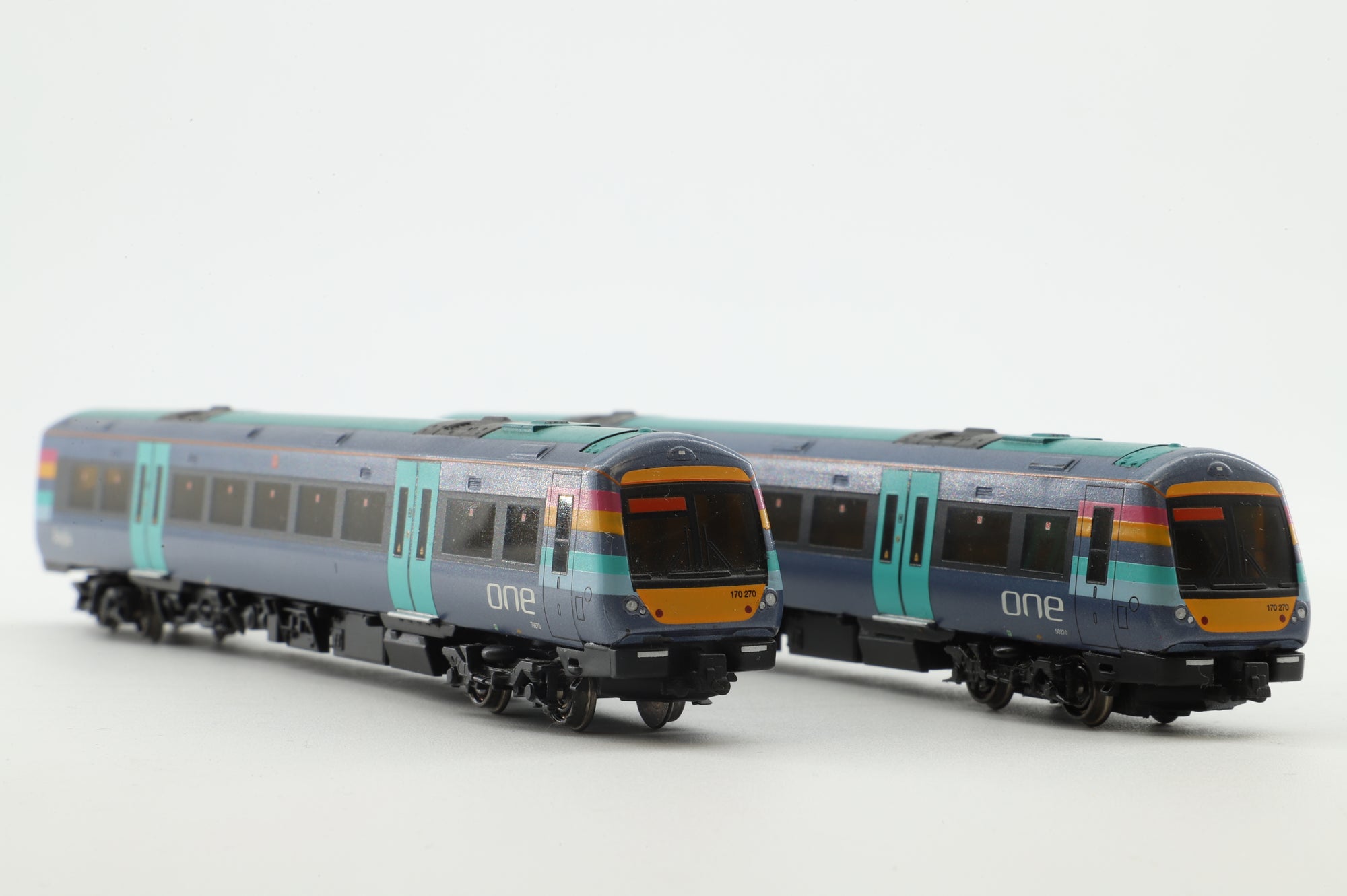 Graham Farish N Gauge 371-429 Class 170/2 2-Car DMU in Anglia/One Livery