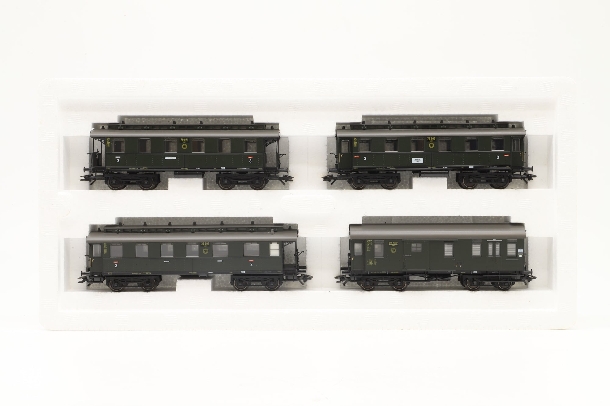 Marklin HO 43047 Set of 4x DRG Coaches