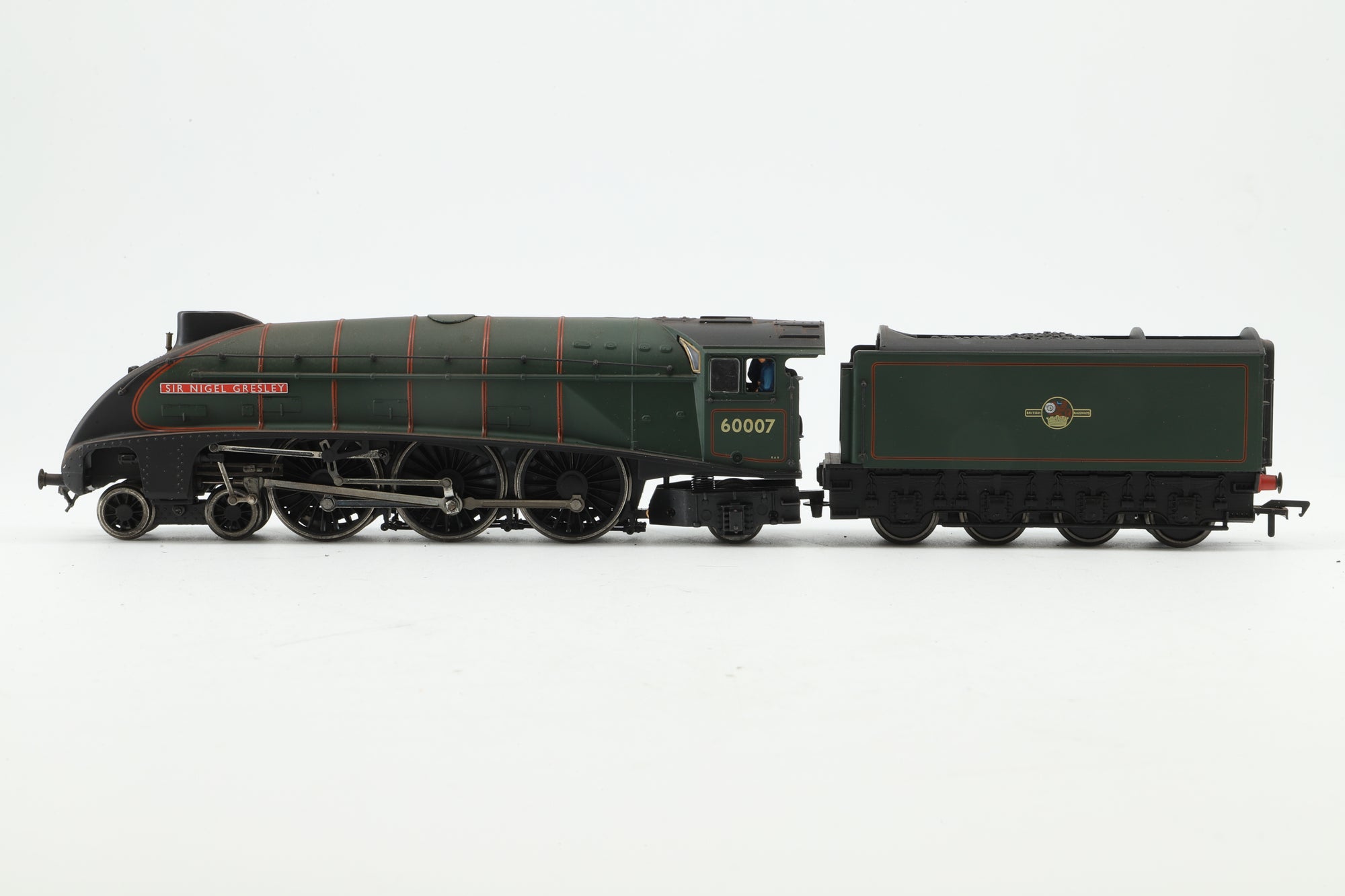 Bachmann OO 31-954A Class A4 60007 'Sir Nigel Gresley' in Lined BR Green w/ Late Crests - Lightly Weathered