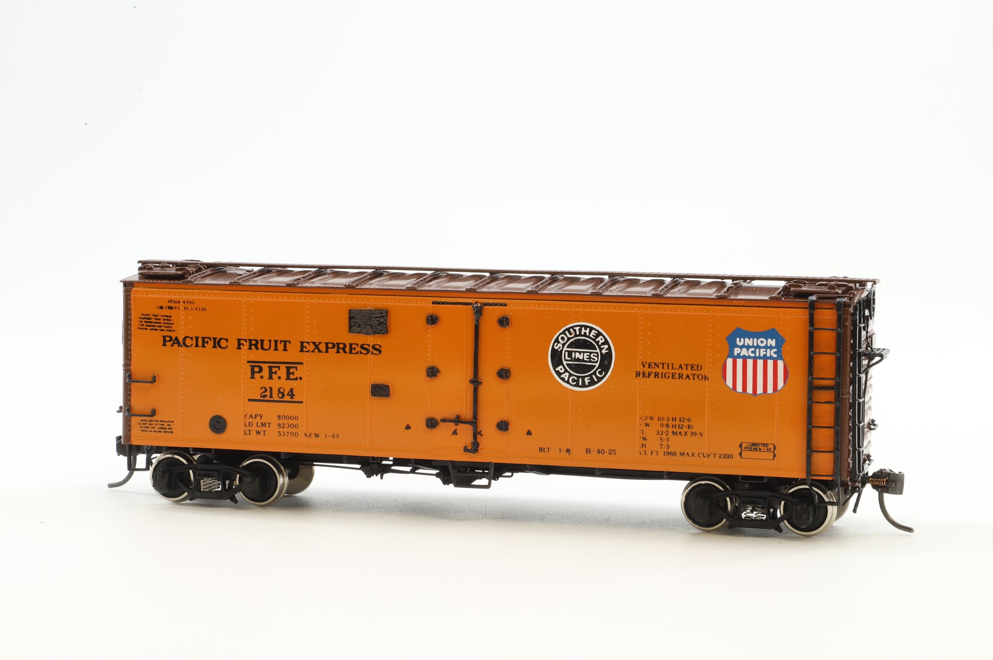 Challenger Imports HO Brass 2138.1 PFE Ice Reefer Class R40-25 '2084'
