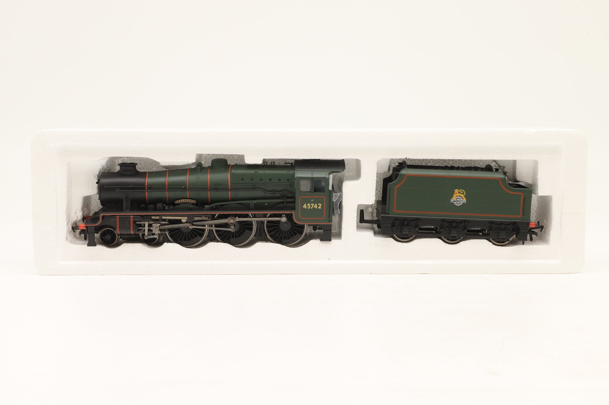 Bachmann OO 31-158 Jubilee Class '45742' 'Connaught' BR Green E/C