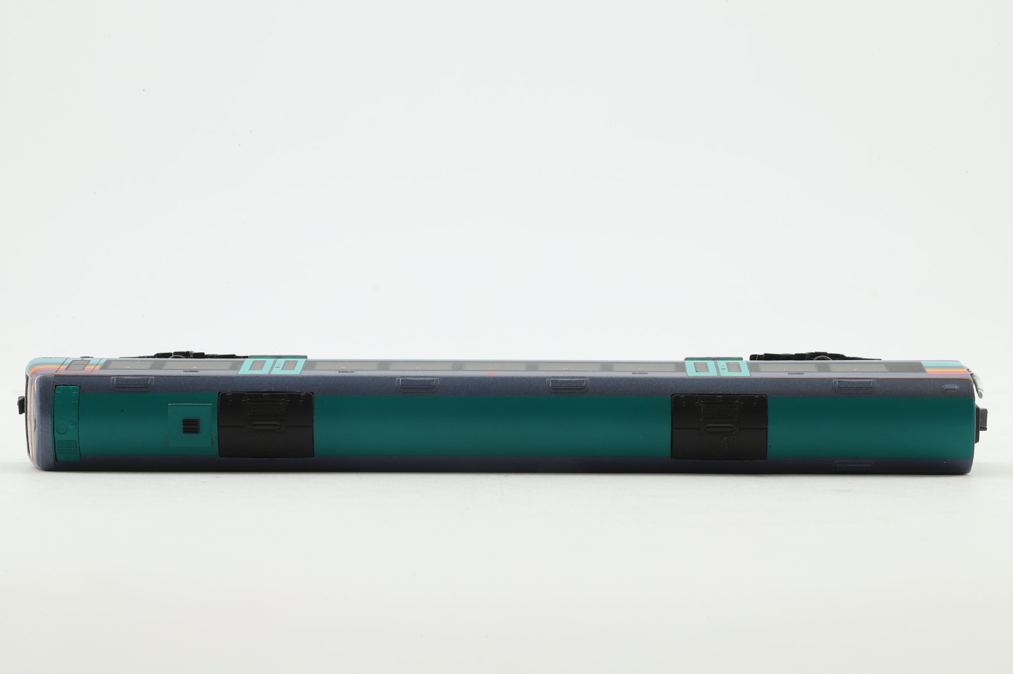 Graham Farish N Gauge 371-429 Class 170/2 2-Car DMU in Anglia/One Livery