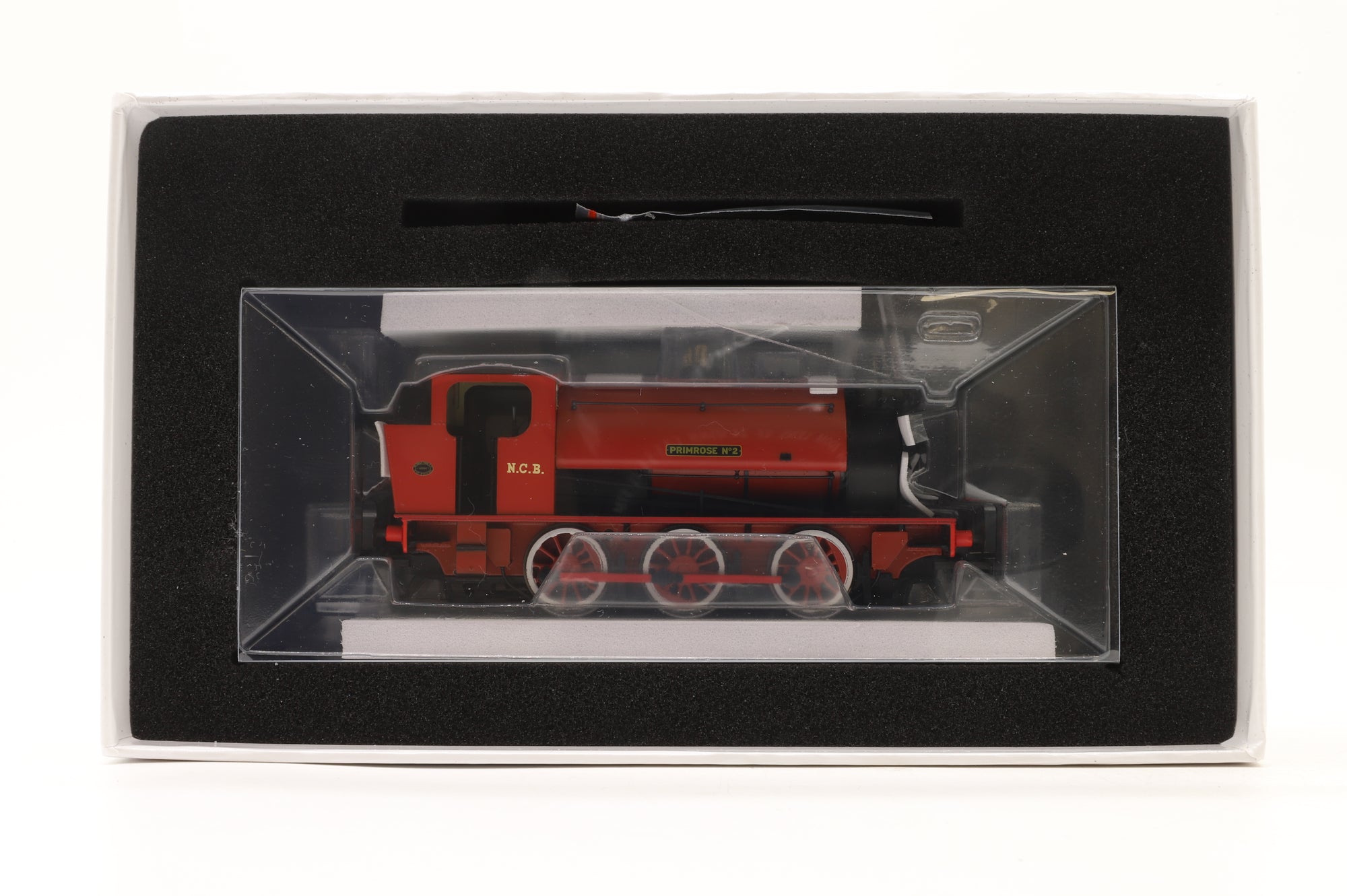 Rapido OO 903017 Hunslet 0-6-0ST 'Primrose No.2' in NCB Red