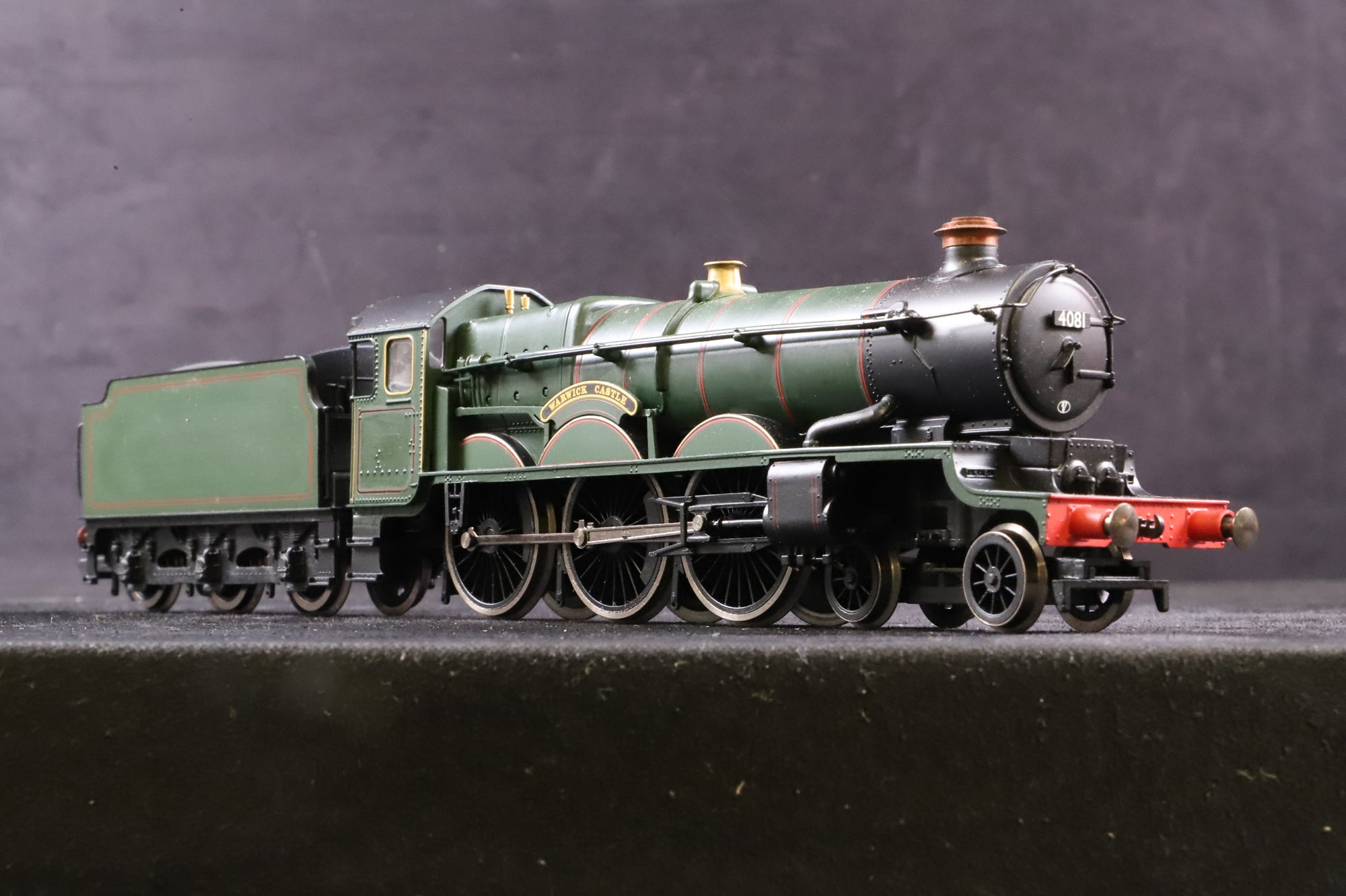 WORKSHOP Hornby OO Castle Class '4081' 'Warwick Castle' BR Green Repainted