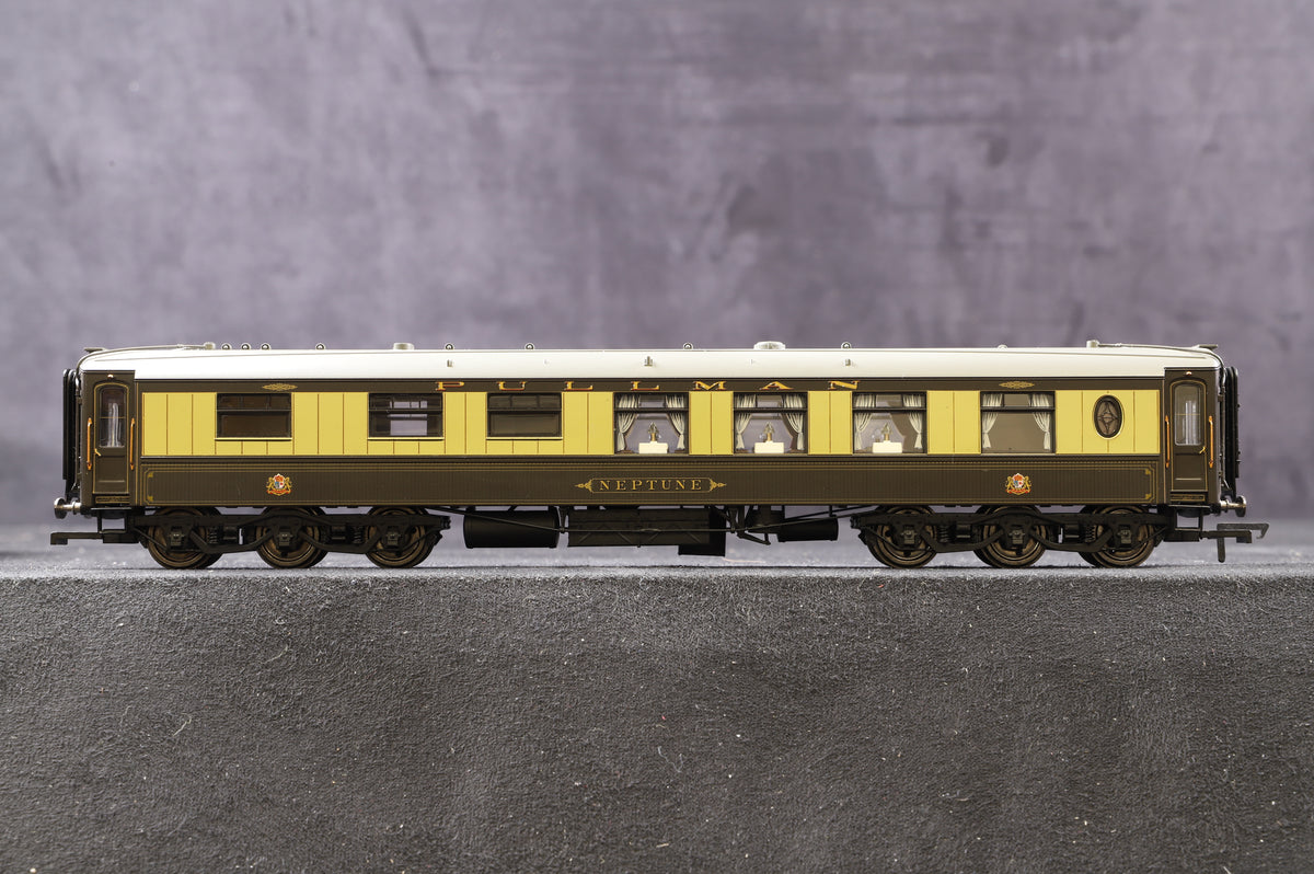 Hornby OO Rake Of 7 12 Wheel Pullman Coaches