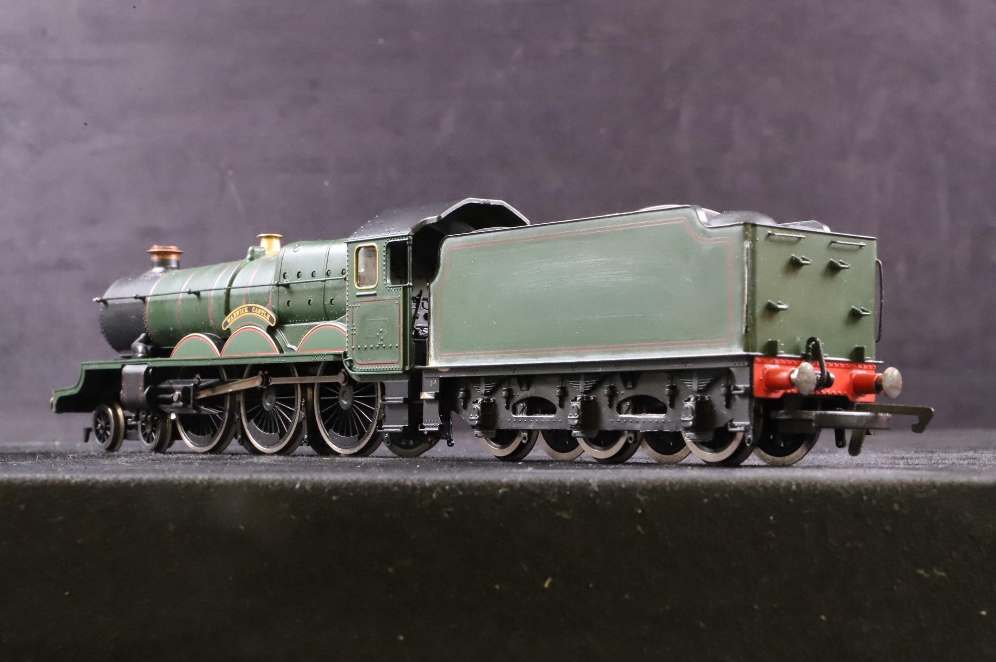 WORKSHOP Hornby OO Castle Class '4081' 'Warwick Castle' BR Green Repainted