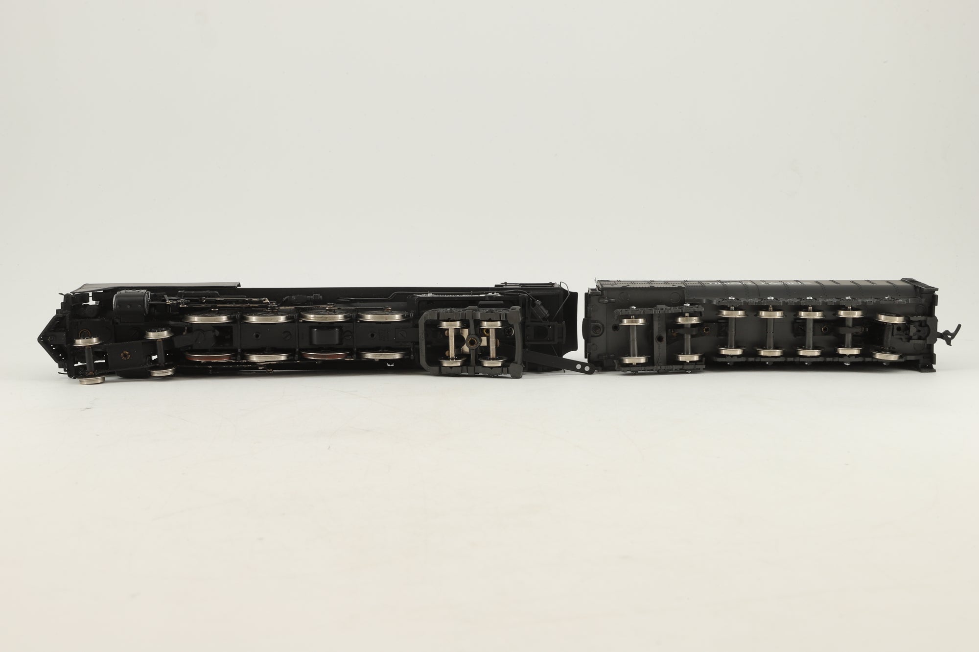Rivarossi HO 1528/1 4-8-4 FEF 3 '8444' Steam Locomotive Union Pacific