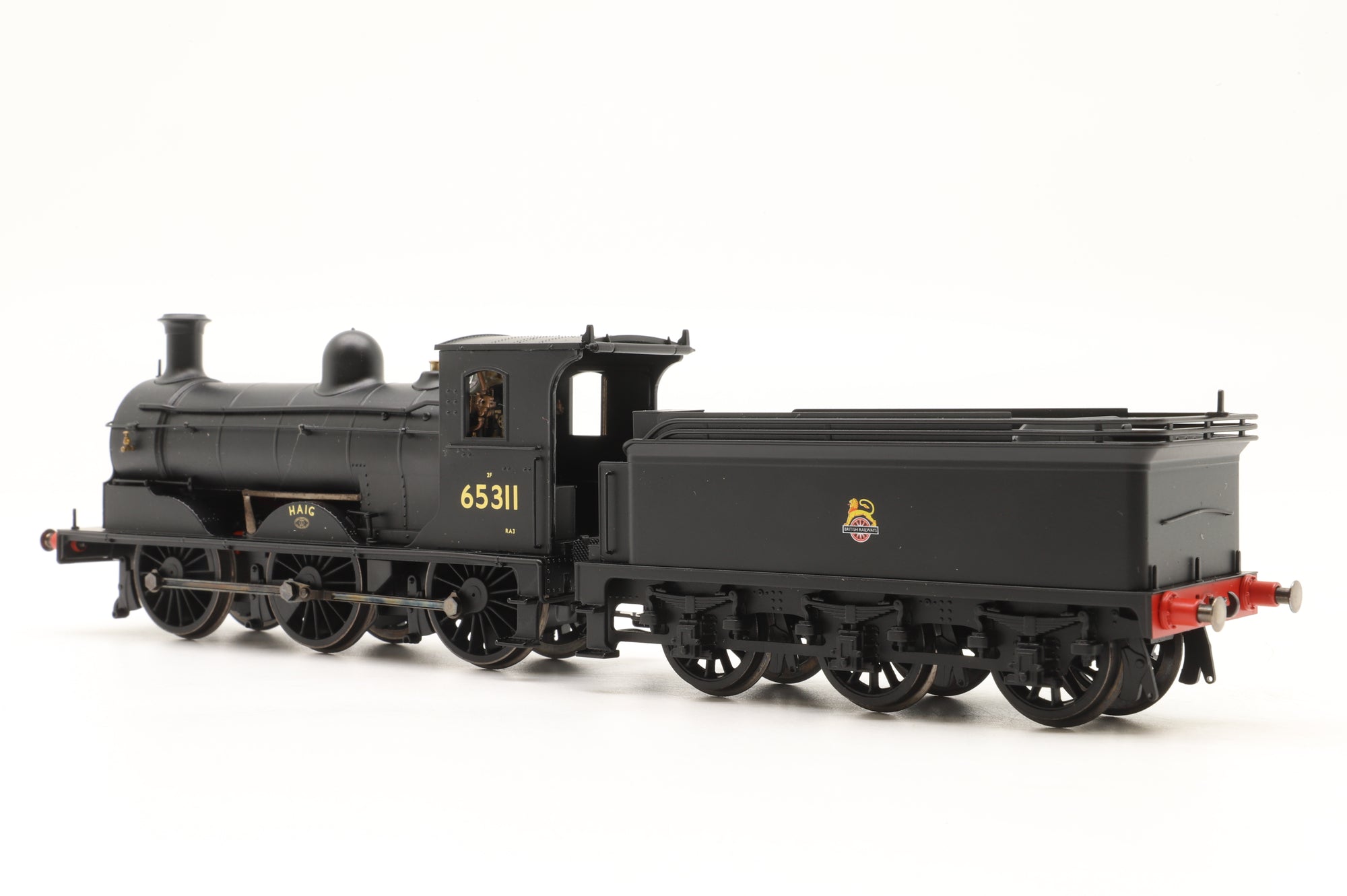 Hornby OO R3622 Class J36 65311 'Haig' in BR Black w/ Early Crests