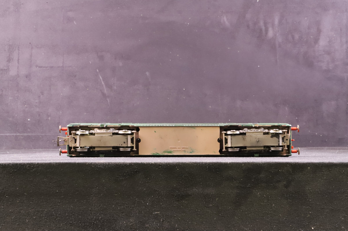 Bachmann OO 32-060 Class 42 Warship D801 &#39;Vanguard&#39; in MR Maroon - Weathered