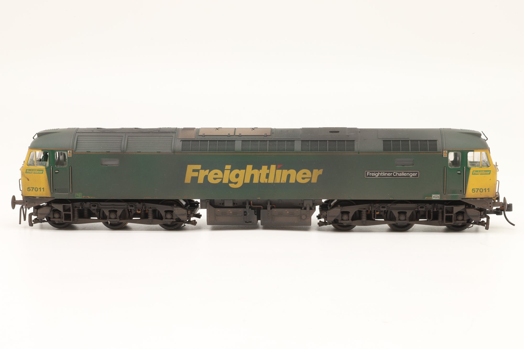 Bachmann OO 32-753 Class 57/0 '57011' Freightliner Challenger Weathered DCC Sound