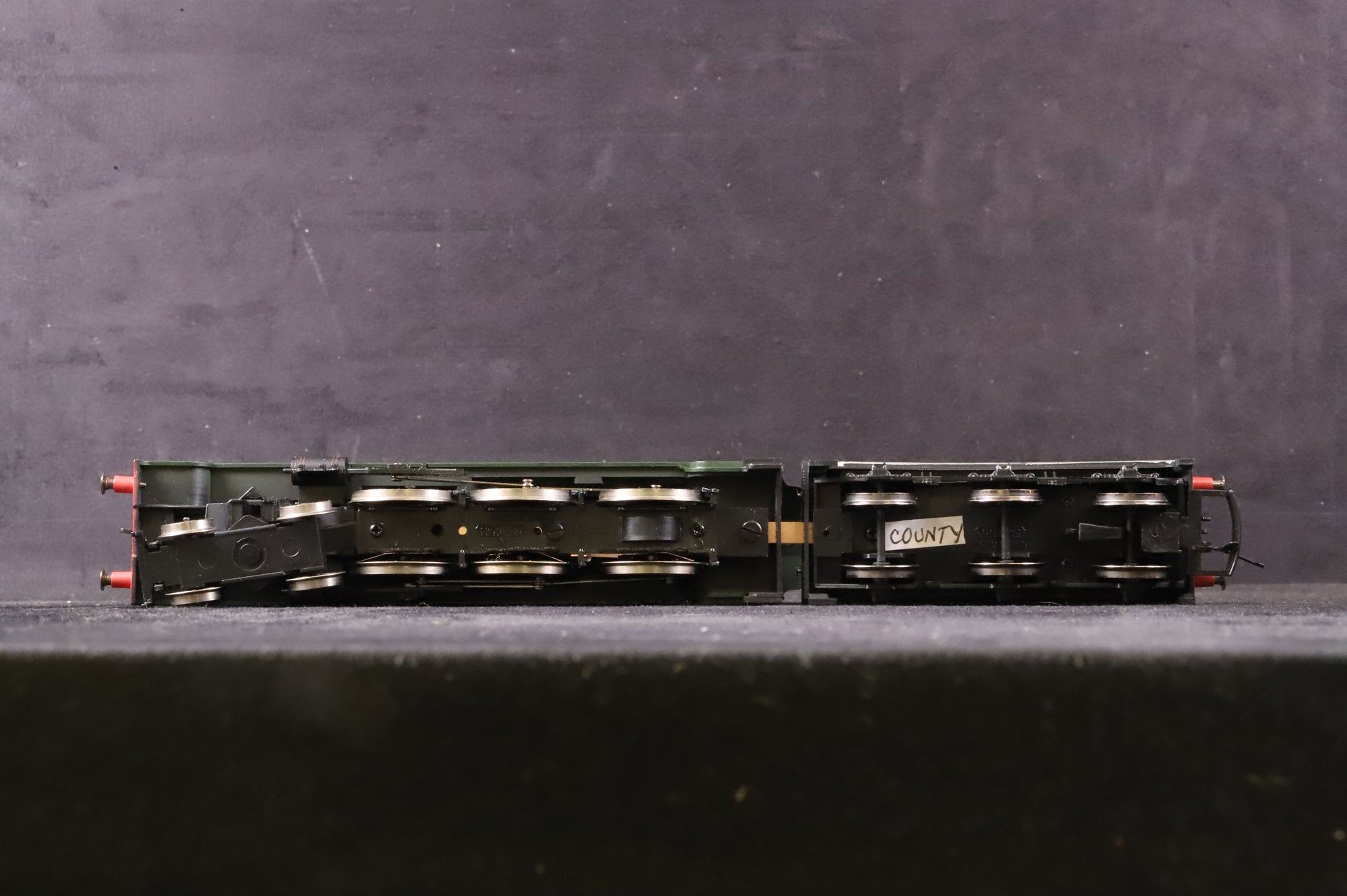 WORKSHOP Hornby OO Castle Class '4081' 'Warwick Castle' BR Green Repainted