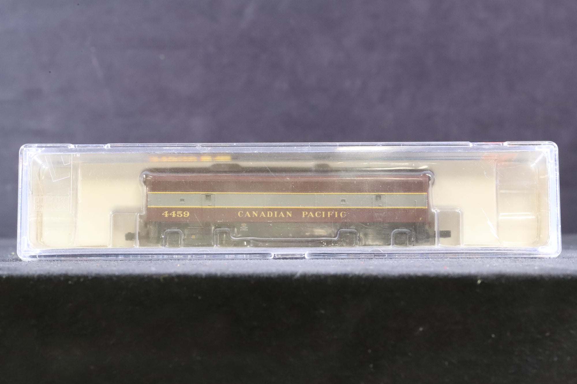 Life-Like Trains N Gauge 70004 C-Liner B-Unit No.4459 in Canadian Pacific Livery