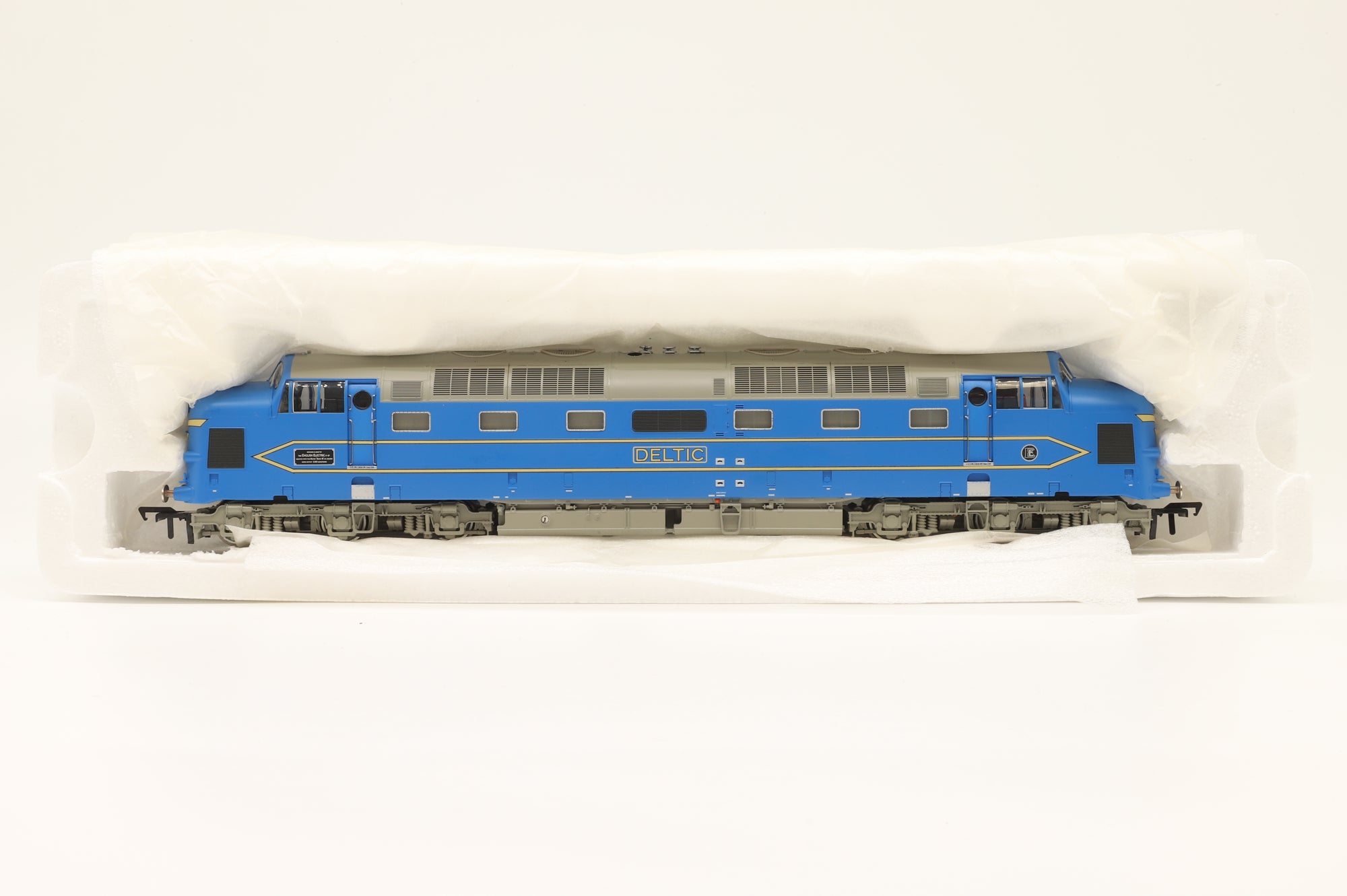 Bachmann OO 32-520 Prototype No.1 Deltic Blue Livery Excl. NRM