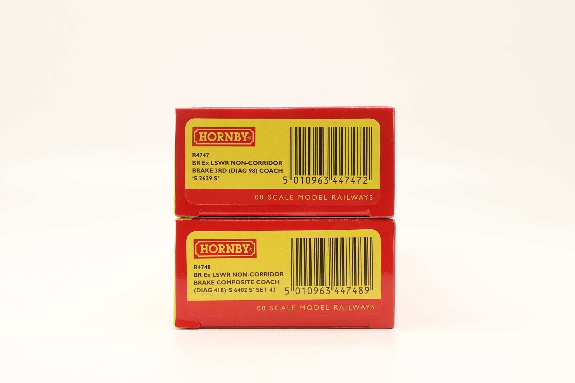 Hornby OO R4747/48 Set of 2x Ex-LSWR Non-Corridor Coaches in BR Crimson