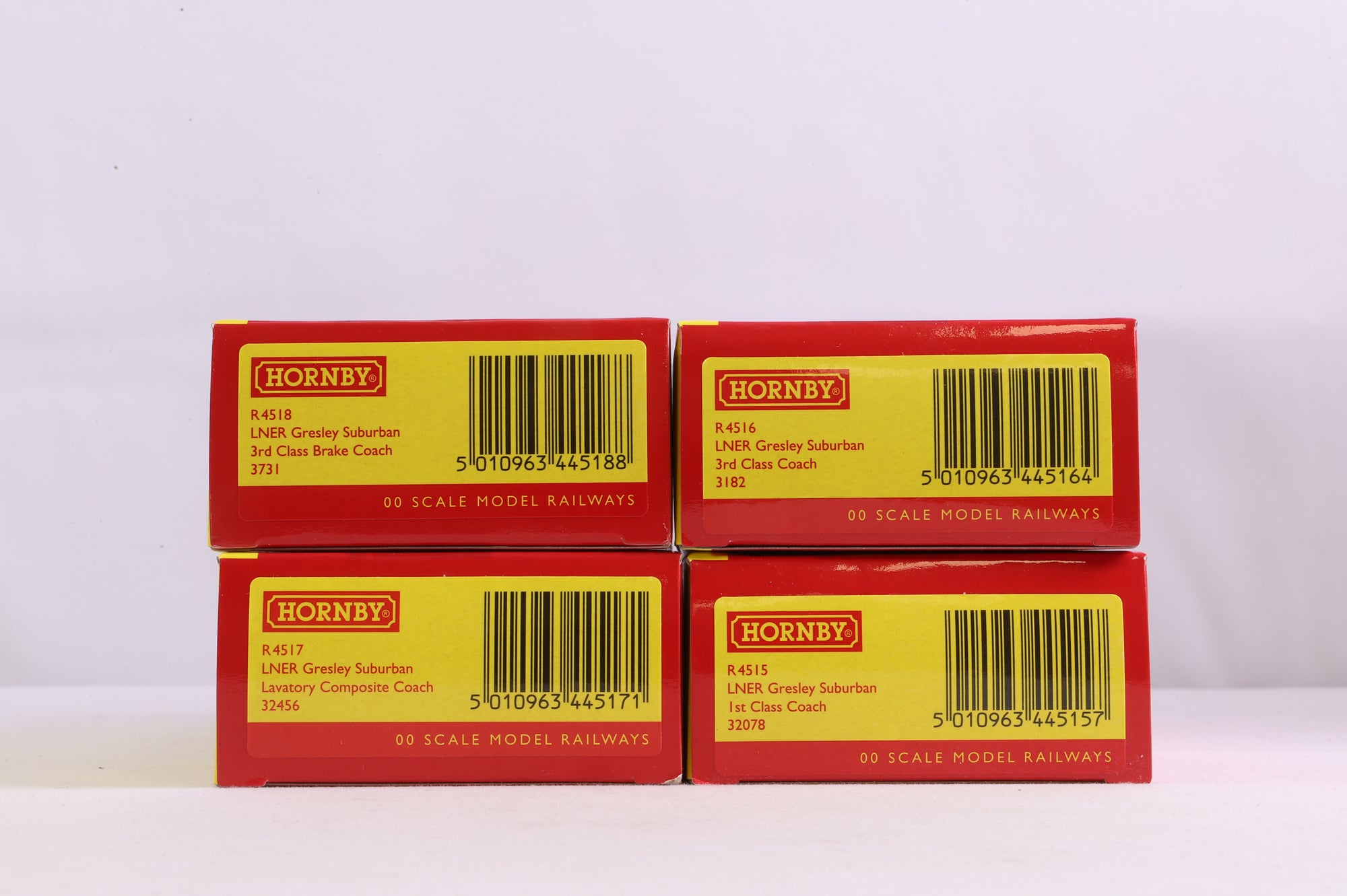 Hornby OO Rake Of 4 LNER Gresley Teak Suburban Coaches Inc. R4515, R4516, R4517 & R4518