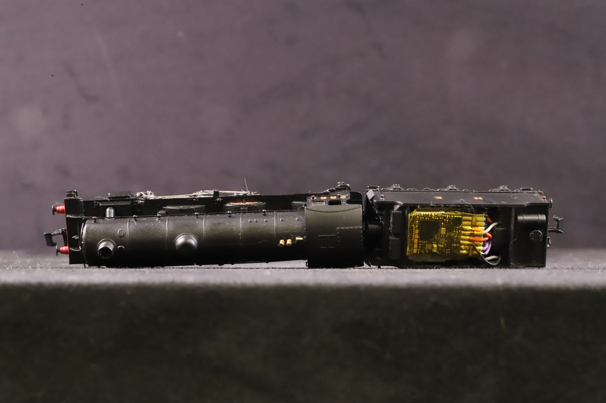 Dapol N Gauge 2S-020-001 B17 Class 2864 &#39;Liverpool&#39; in LNER/&#39;NE&#39; Wartime Black - DCC Sound