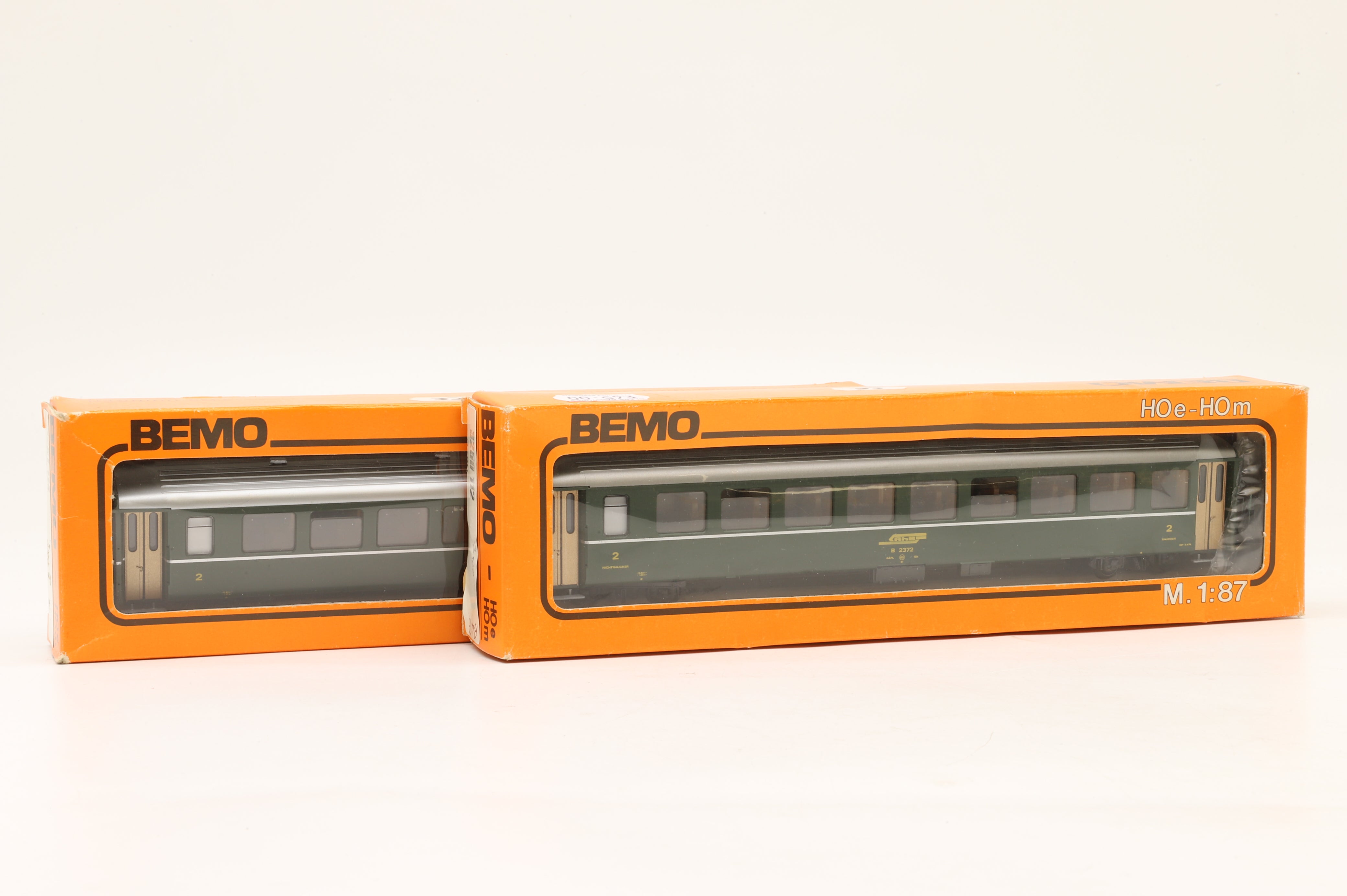 BEMO HOm Rake of 2x RhB Green Coaches - Clark Railworks