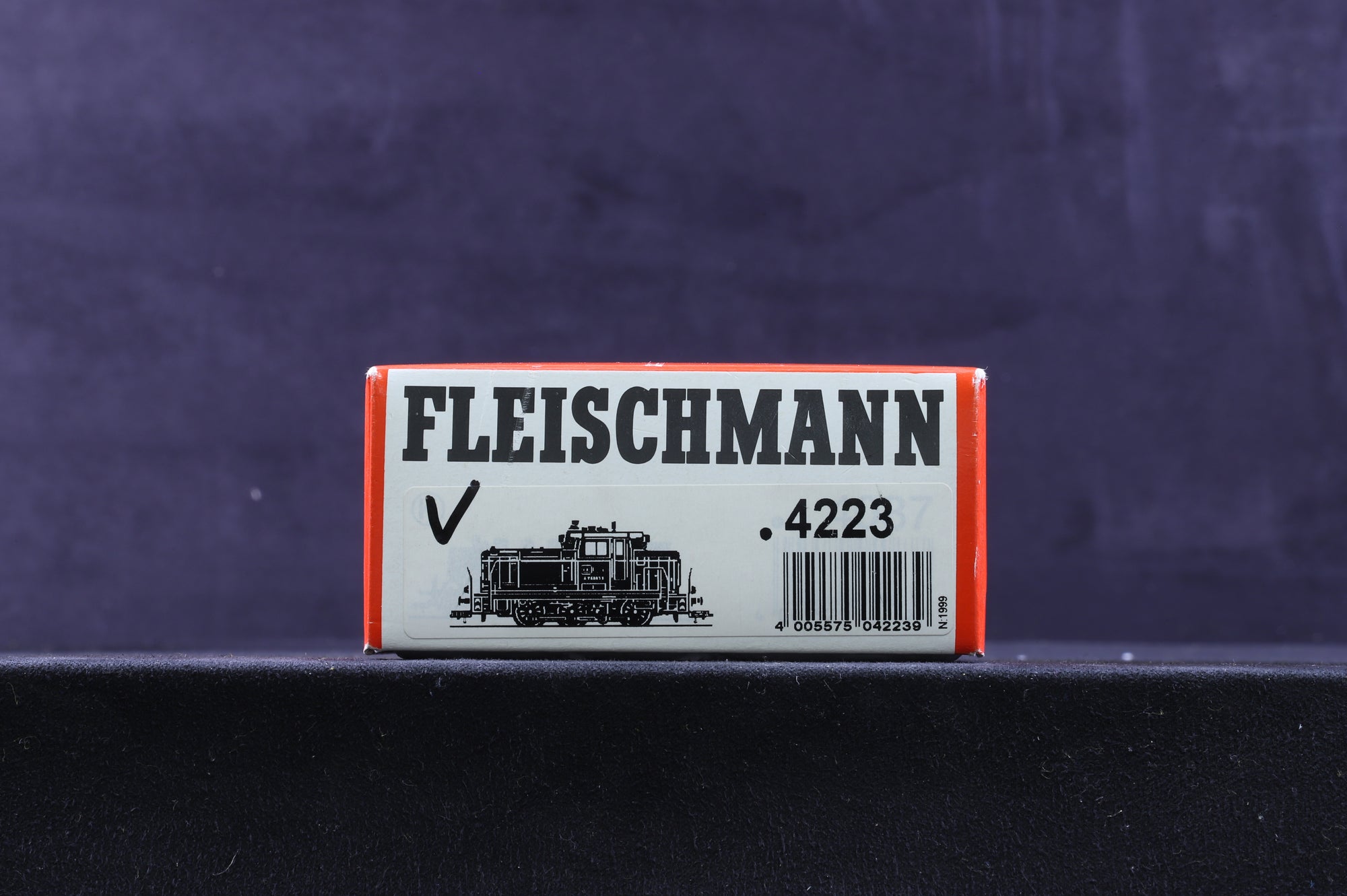 Fleischmann HO 4223 Class 360 Diesel Shunter German DB Cargo Red