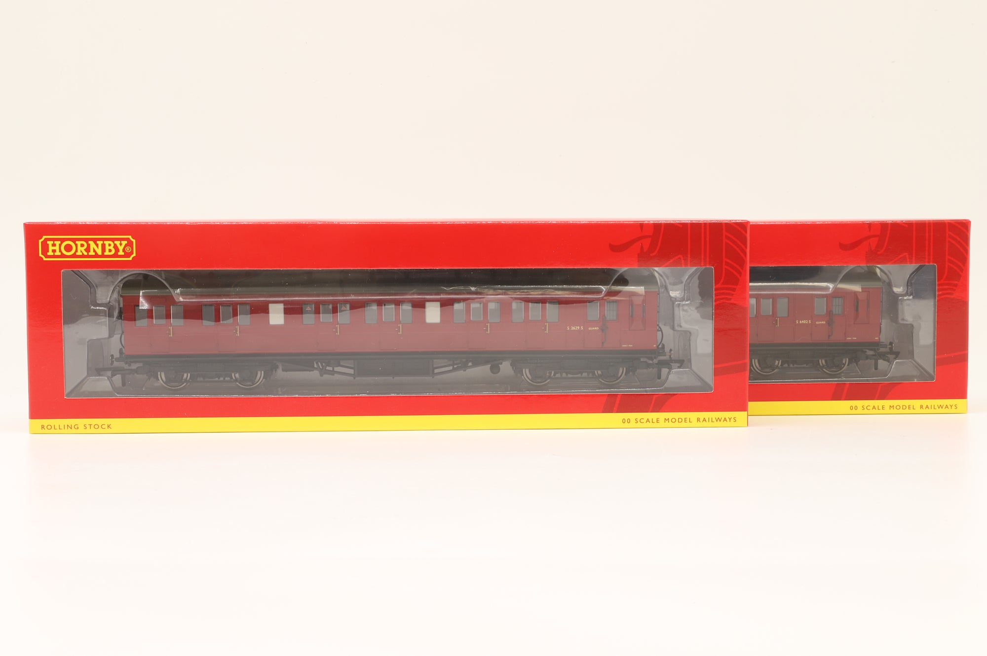 Hornby OO R4747/48 Set of 2x Ex-LSWR Non-Corridor Coaches in BR Crimson