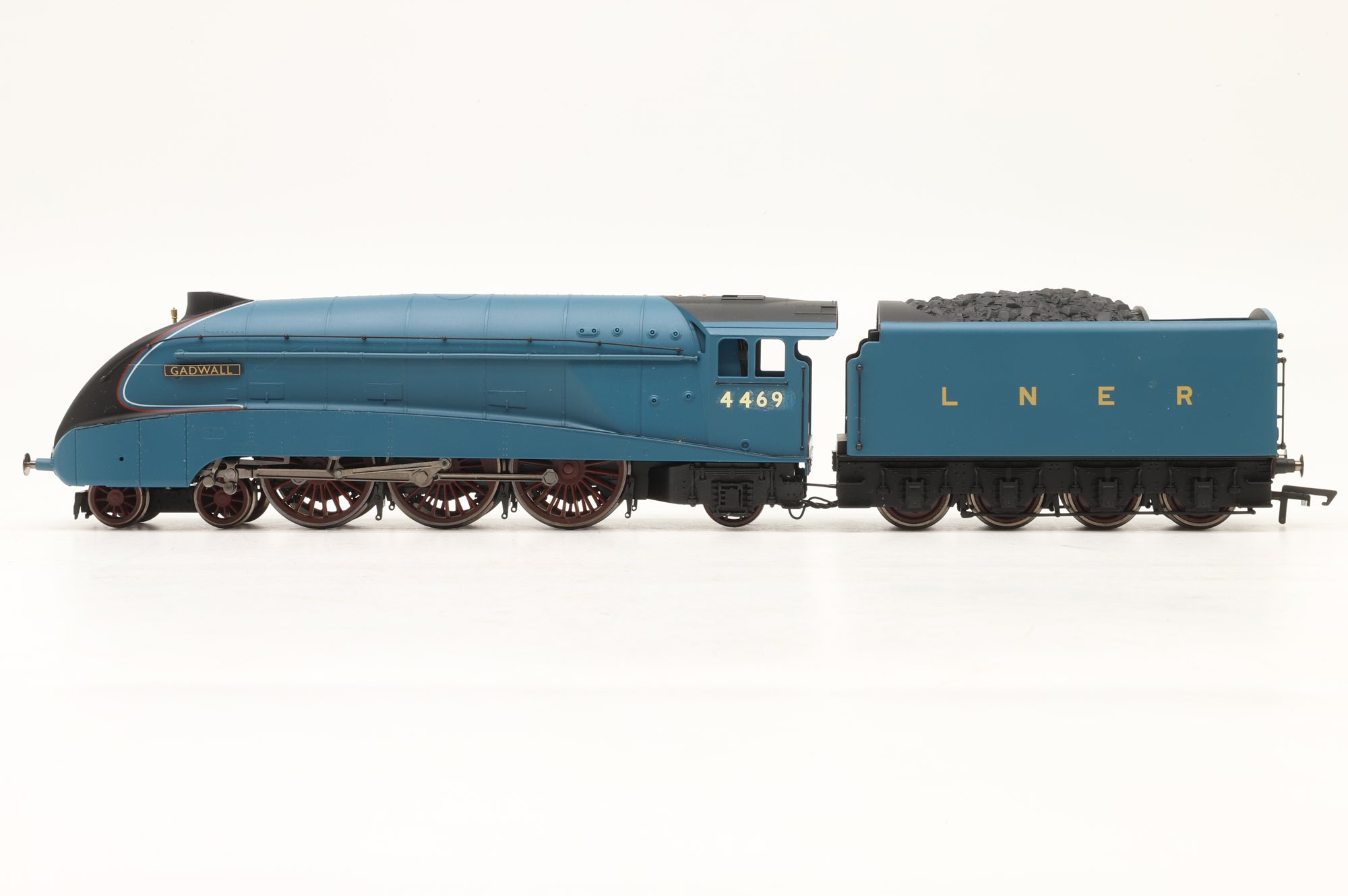 Hornby Railroad OO R3285TTS Class A4 '4469' 'Gadwell' LNER Garter Blue DCC Sound