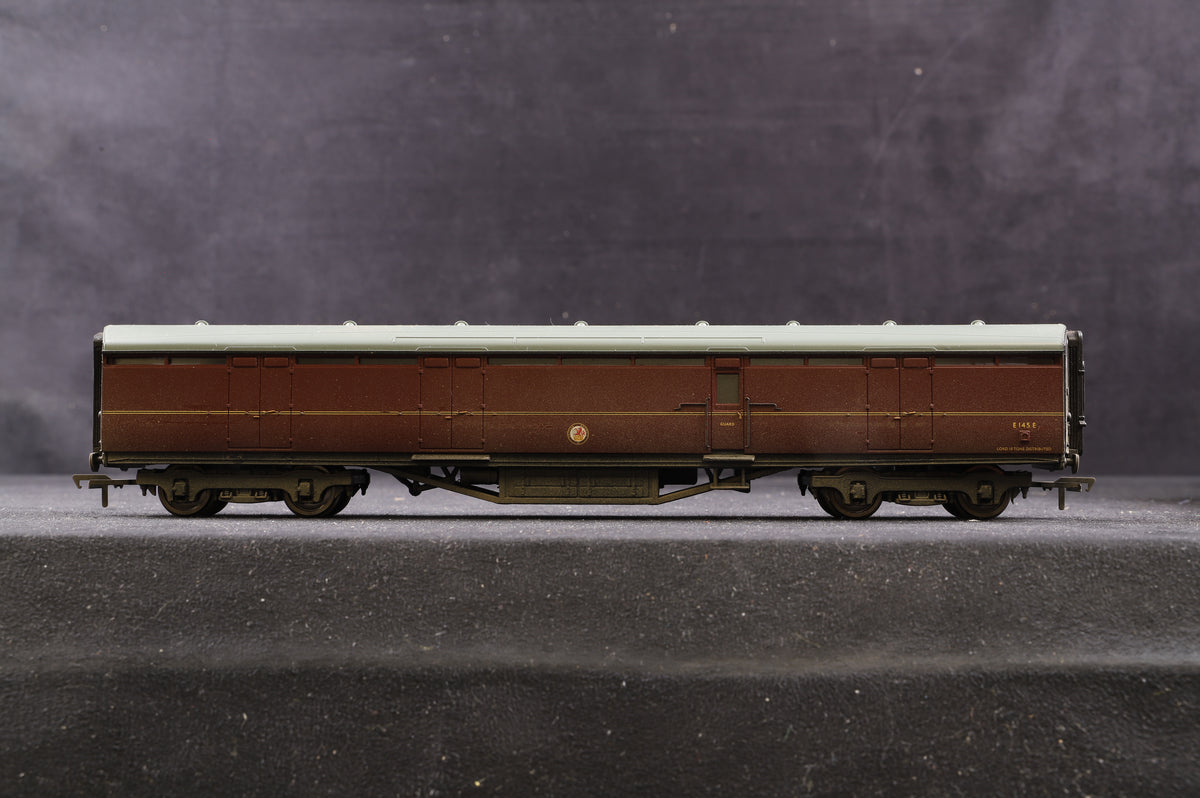 Hornby/ Bachmann OO Rake Of 5 Parcels Coaches