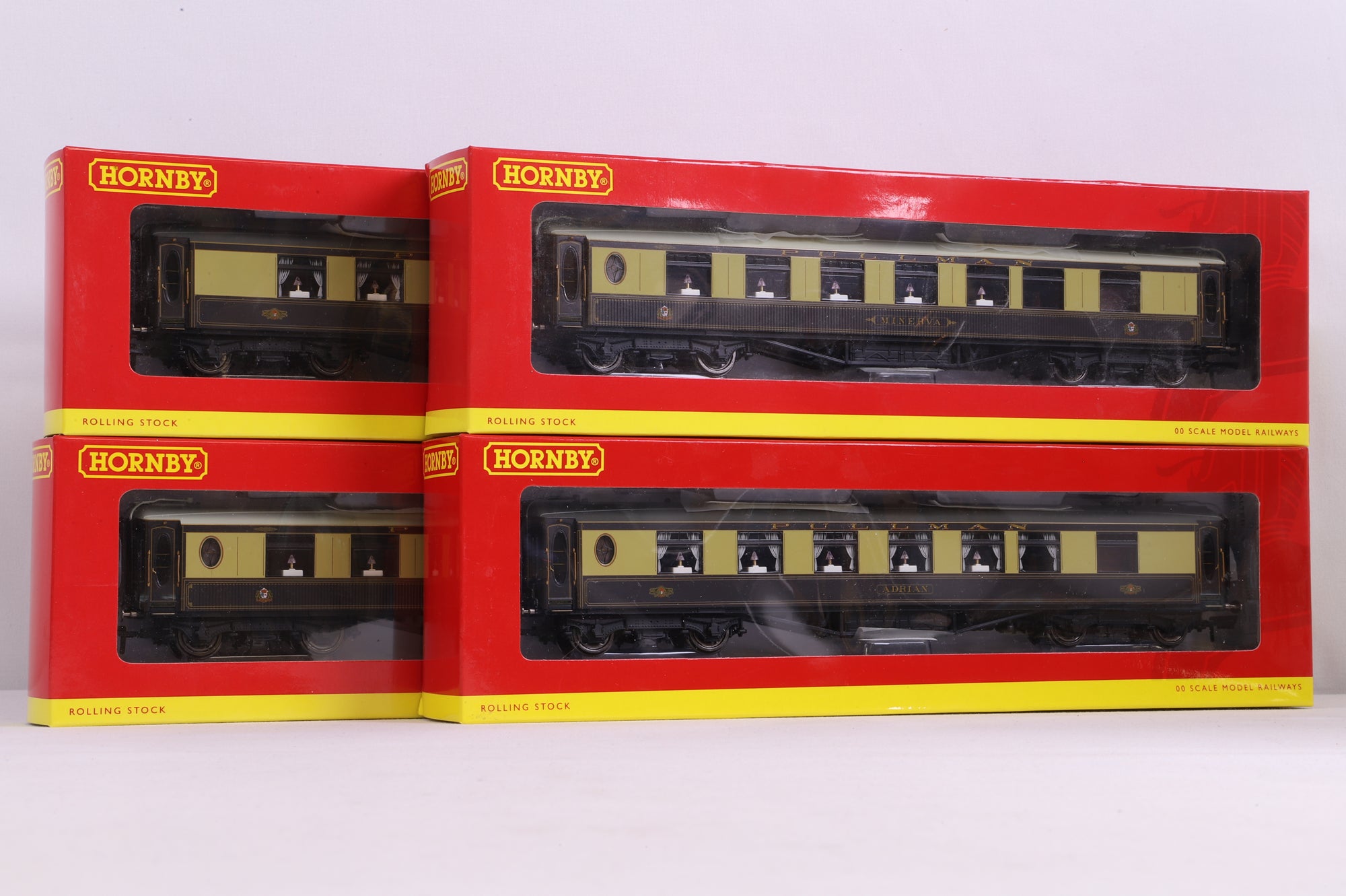 Hornby OO Rake Of 4 8 Wheel Pullman Coaches Inc. R4481, R4485, R4480 & R4484
