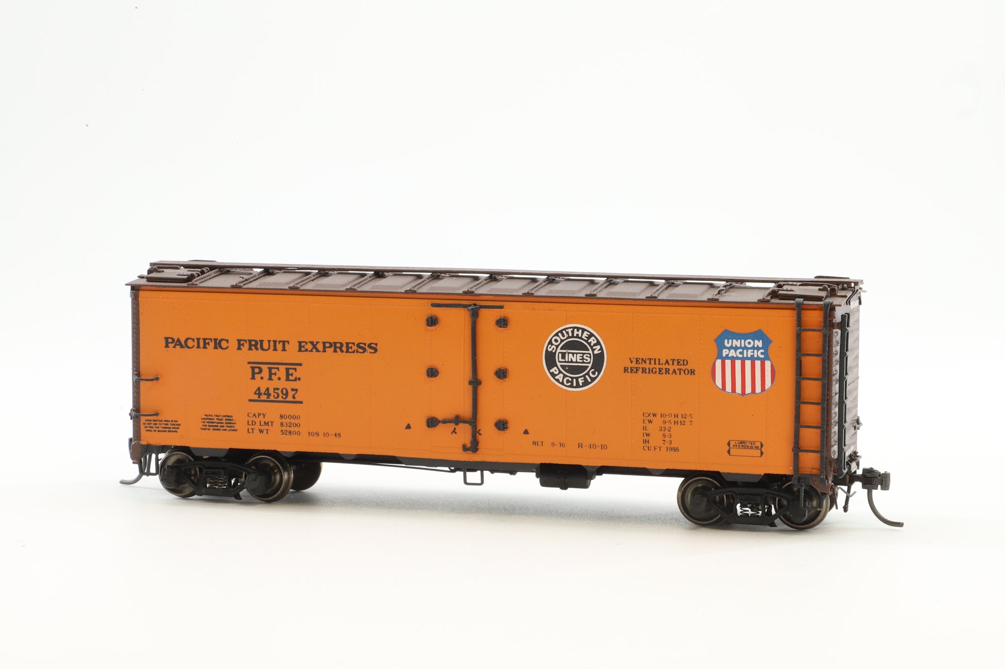 Challenger Imports HO Brass 2136.1 PFE Ice Reefer Class R40-10 '44597'
